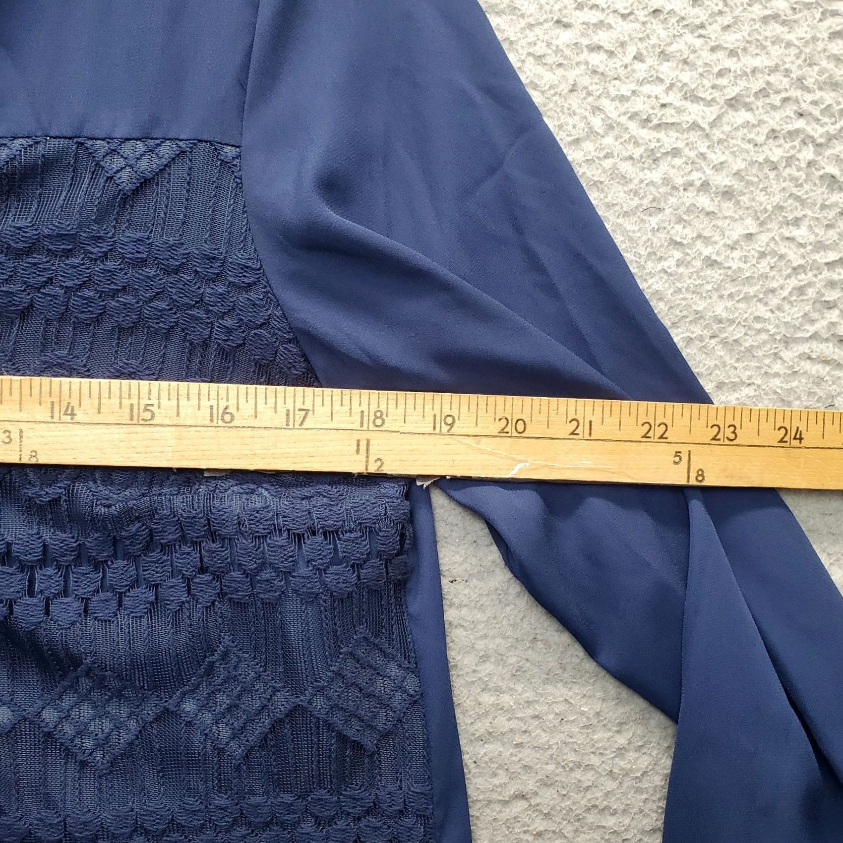 Vintage Zac & Rachel Blouse Top Women Size M Navy Lace Overlay Lined Split V Neck Slit Size M / US 6-8 / IT 42-44 - 6 Thumbnail