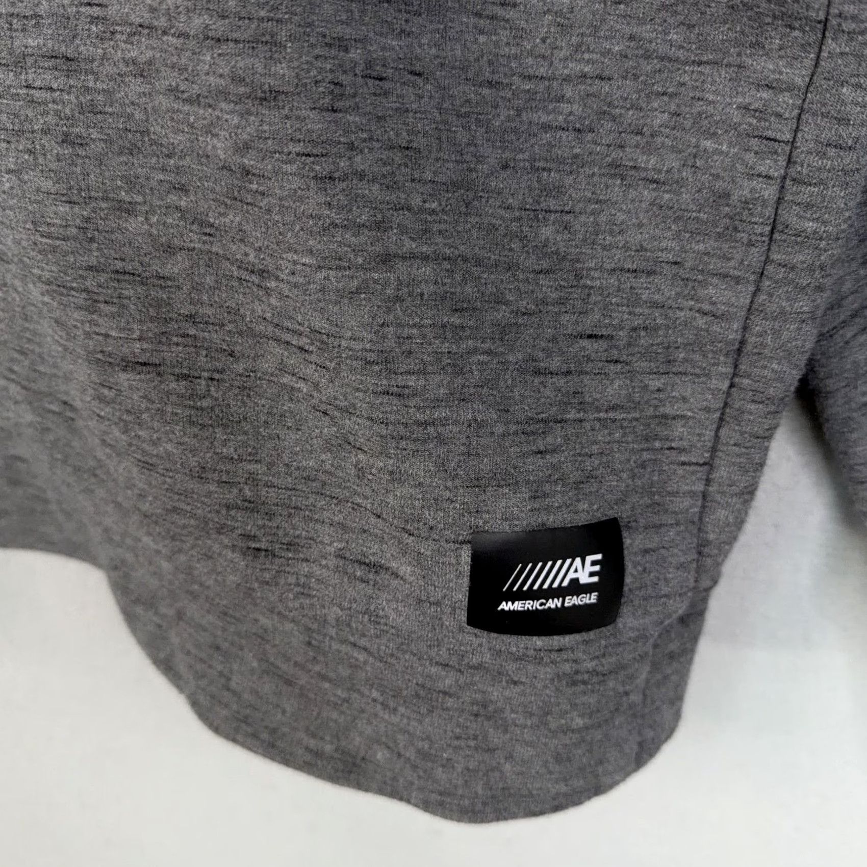 American Eagle Outfitters American Eagle Outfitters Sweatshirt Mens 2XL Gray Gradient Pullover Crewneck AEActive Flex Knit Raglan Long Sleeve Regular Fit Logo Front Hem Mens Size US XXL / EU 58 / 5 - 4 Thumbnail