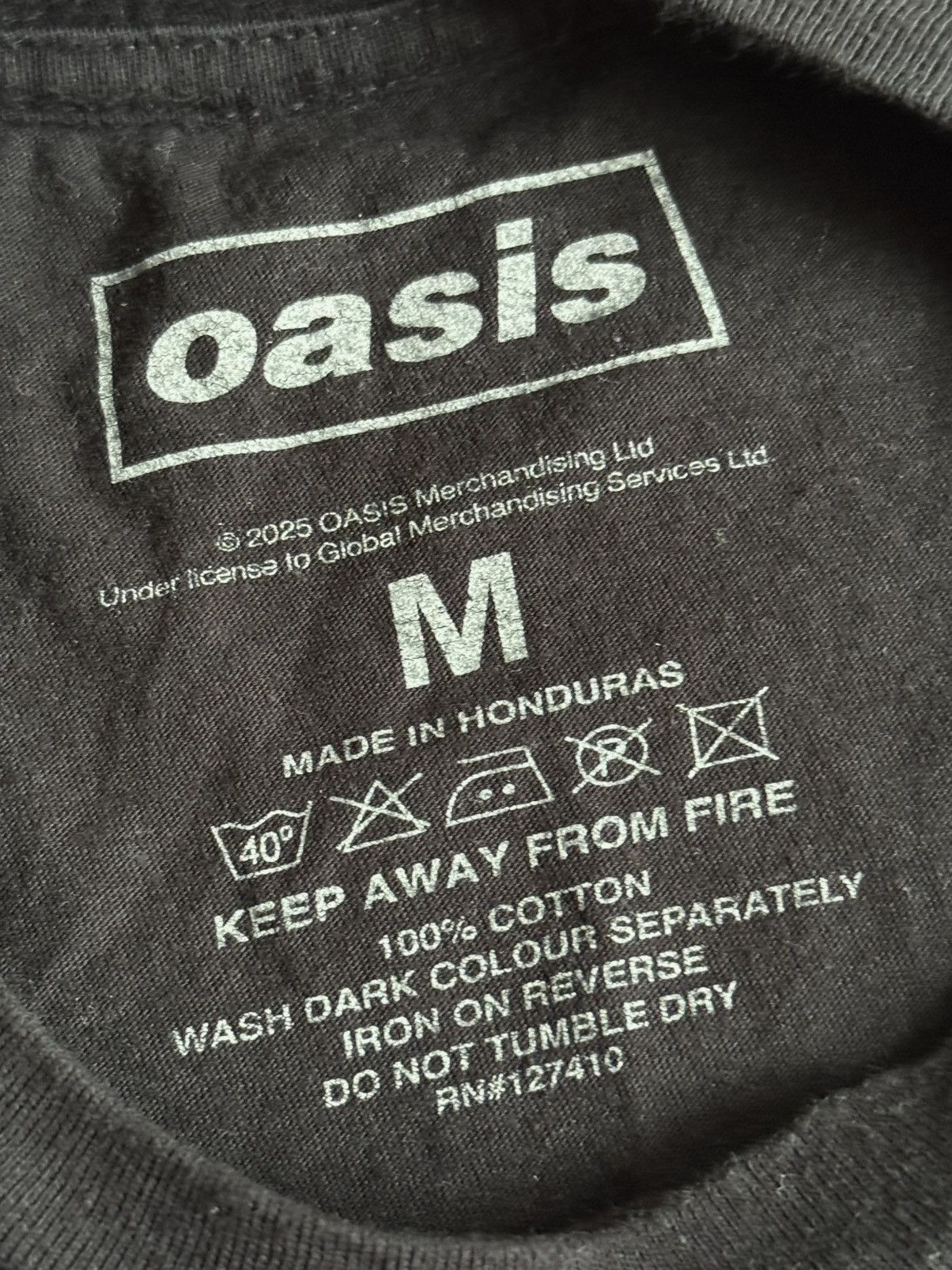 Band Tees 🔷Official Oasis Box Logo T-shirt Size US M / EU 48-50 / 2 - 3 Thumbnail