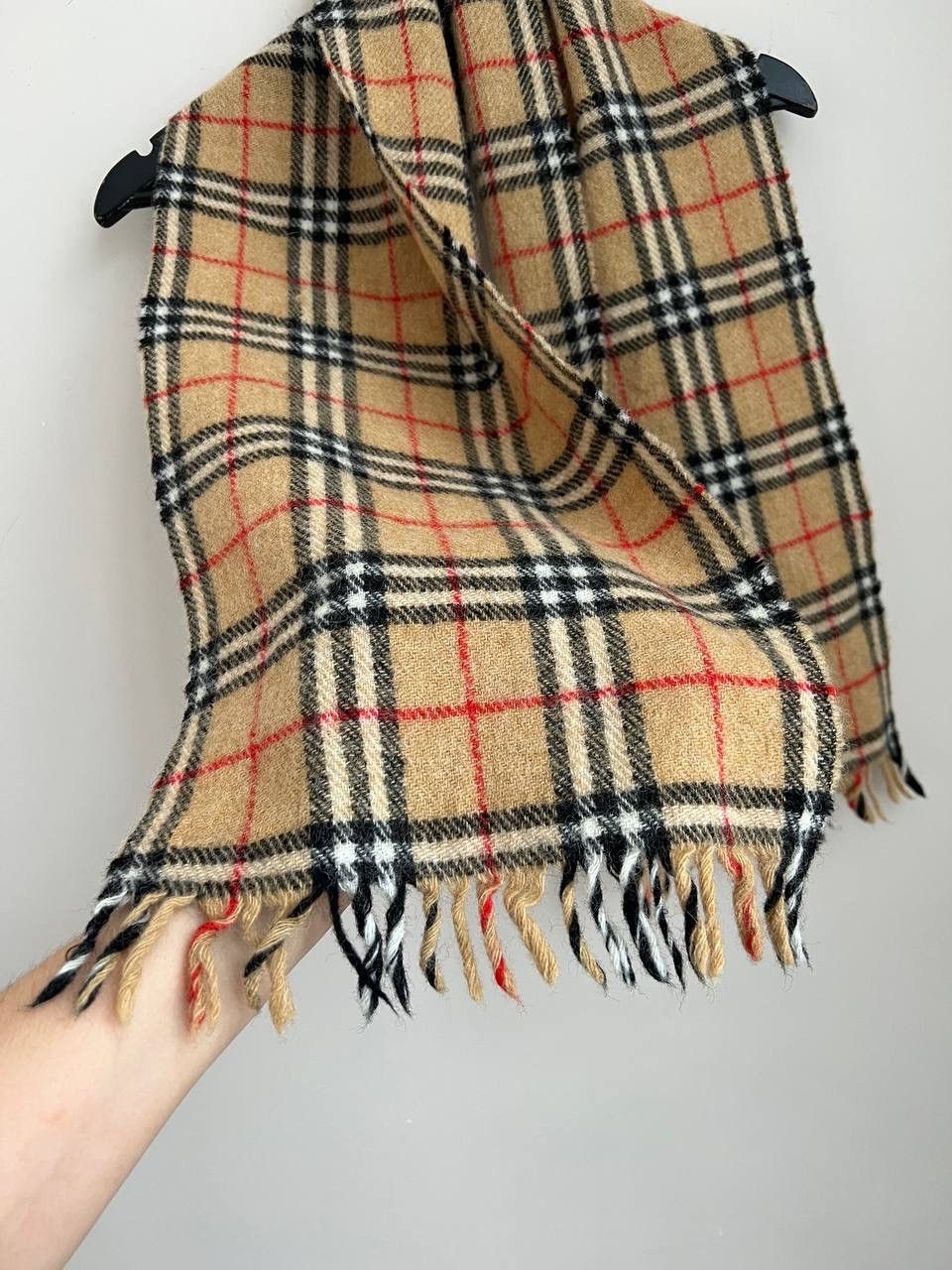 Burberry Burberrys vintage beige wool check scarf Size ONE SIZE - 8 Thumbnail