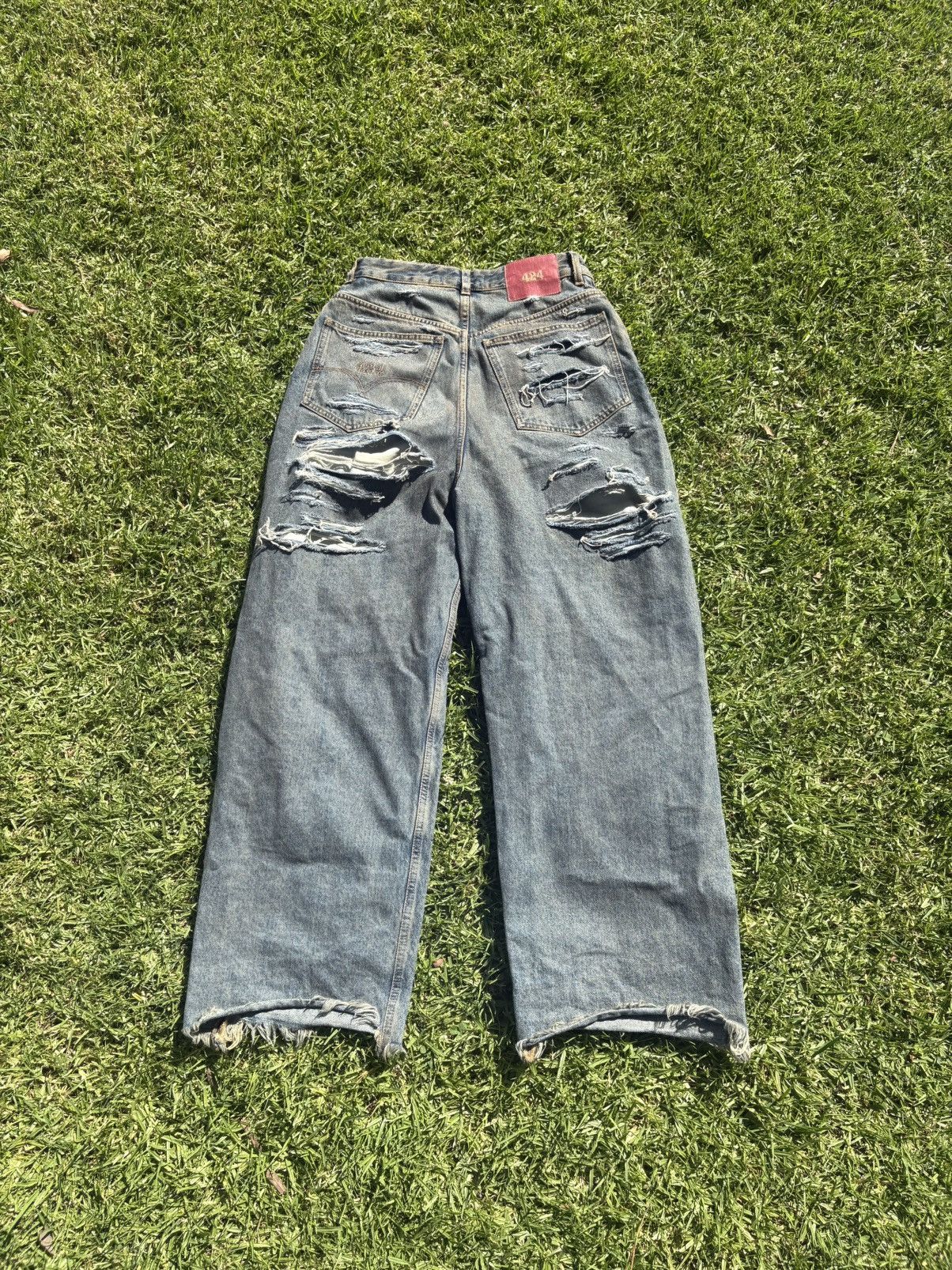 424 424 Distressed Big Daddy Denim Blue Size 44 fits 28/30 Size US 28 / EU 44 - 2 Thumbnail