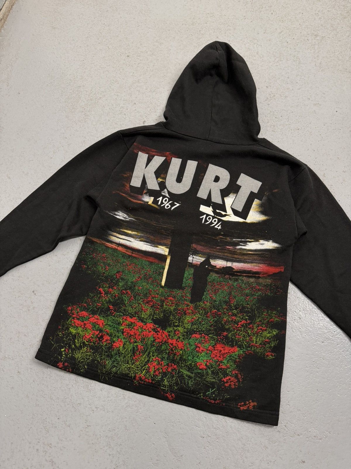 Band Tees Vintage 1994 Kurt Cobain Empire Overprinted Hoodie Size US M / EU 48-50 / 2 - 12 Thumbnail