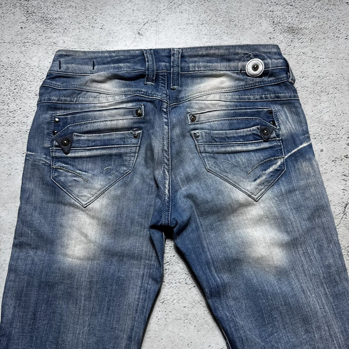 Dolce & Gabbana drip dolce gabbana distressed jeans y2k women with big logo Size 27" / US 4 / IT 40 - 11 Thumbnail