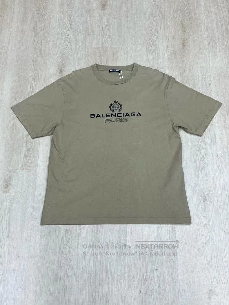 Other Balenciaga Wheat short-sleeve, khaki color, size M Size US M / EU 48-50 / 2 - 1 Thumbnail
