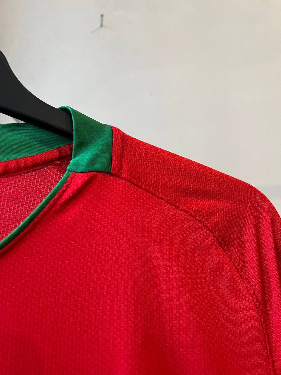 Nike 2008/10 PORTUGAL TEAM HOME SOCCER JERSEY FOOTBALL SHIRT 2XL Size US XXL / EU 58 / 5 - 7 Thumbnail