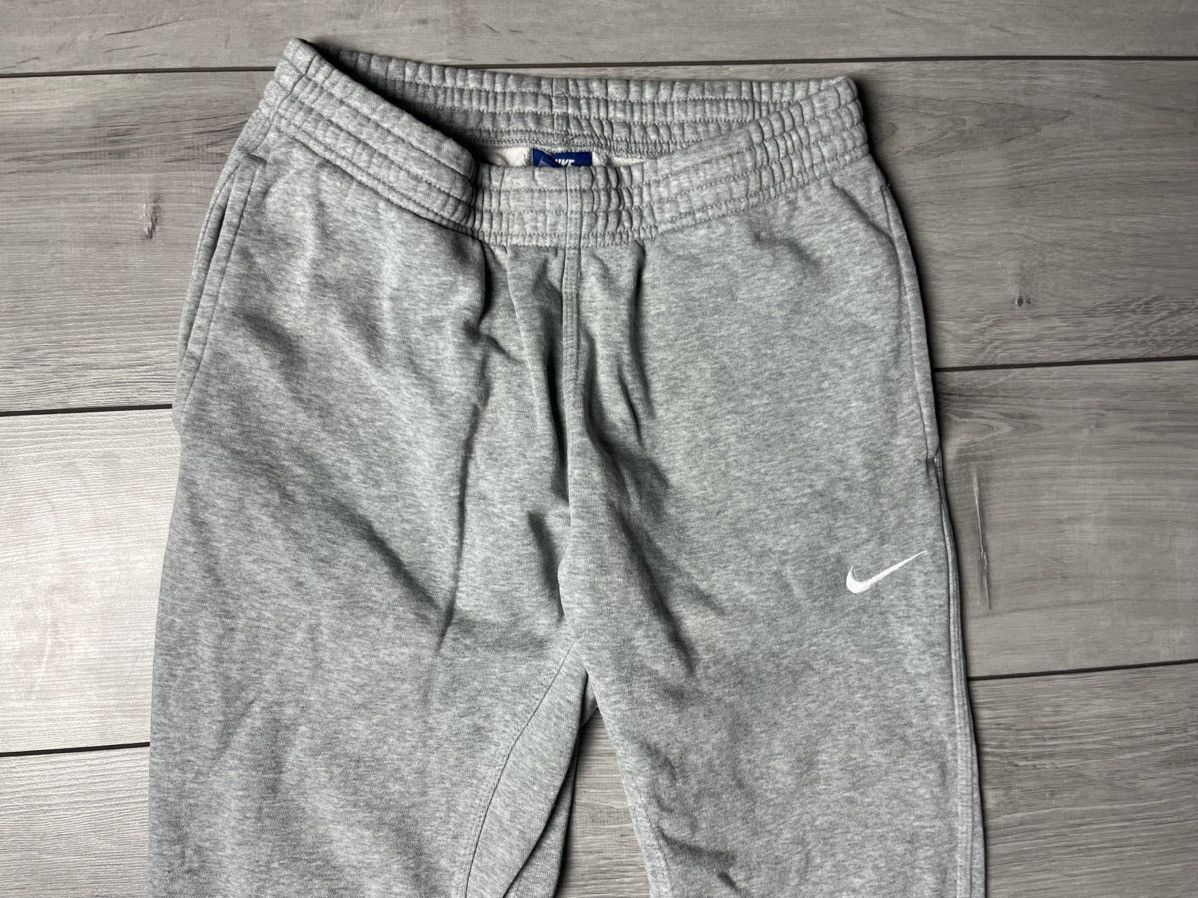 Nike Nike sweatpants swoosh size M/L Size US 34 / EU 50 - 3 Thumbnail