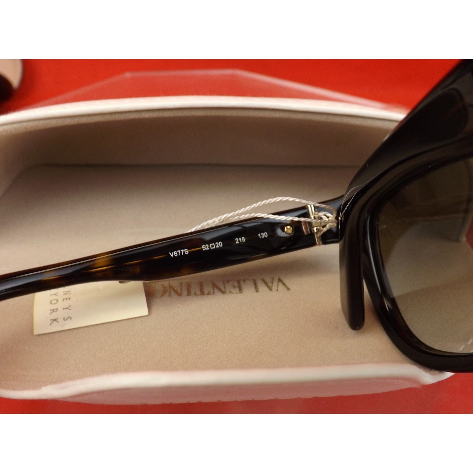 Valentino VALENTINO ROCKSTUDS DARK BROWN PLASTIC FRAME SUNGLASSES ITAL Size ONE SIZE - 8 Thumbnail