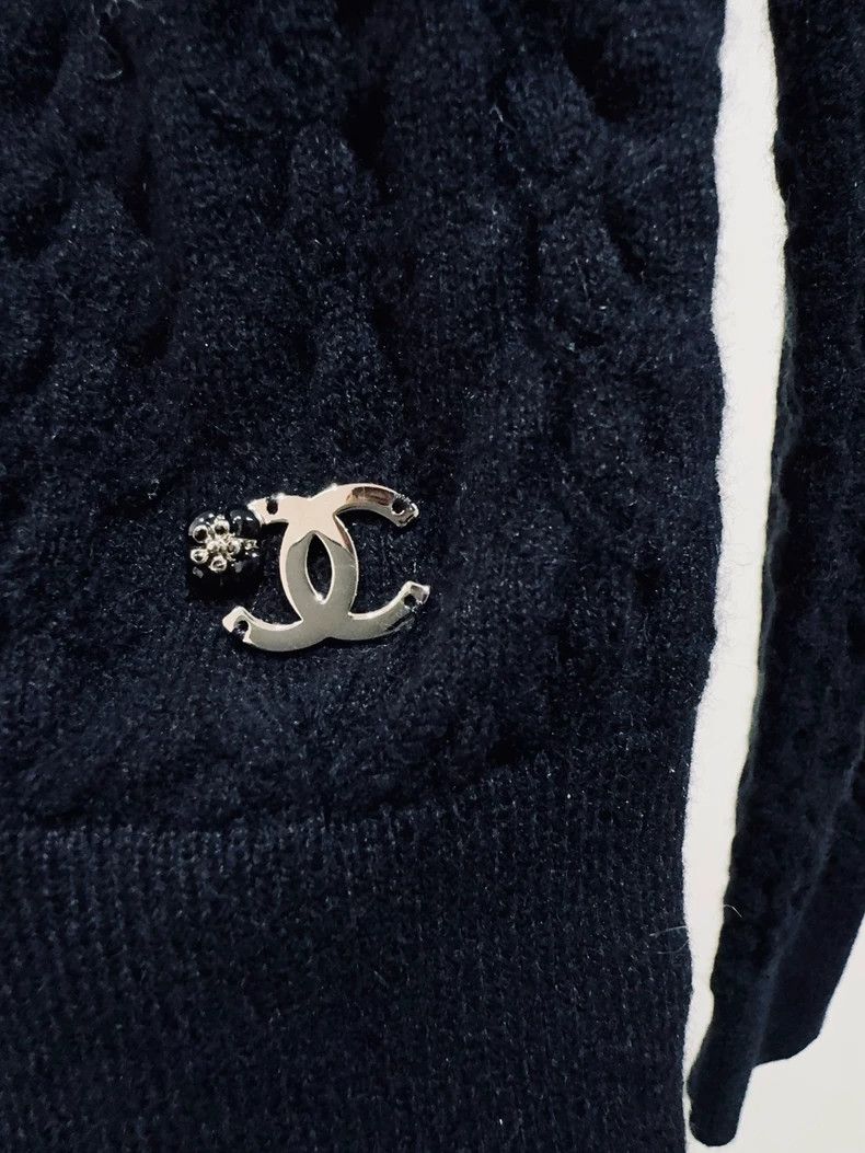 Chanel Chanel 24B black one-neck sweater 2504-Nextarrow Size XS / US 0-2 / IT 36-38 - 2 Thumbnail