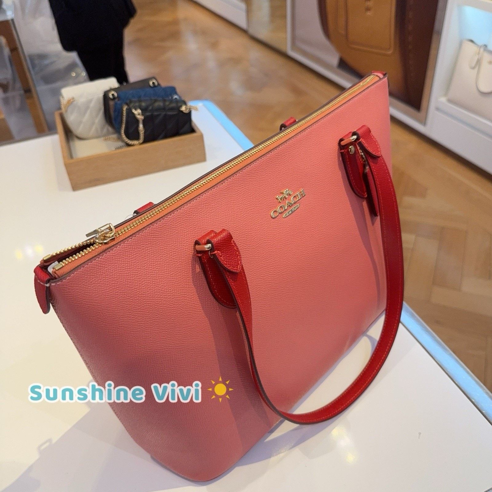 Coach NWT Coach Gallery Tote Bag Colorblock CAR35 Bold Red Size ONE SIZE - 2 Thumbnail