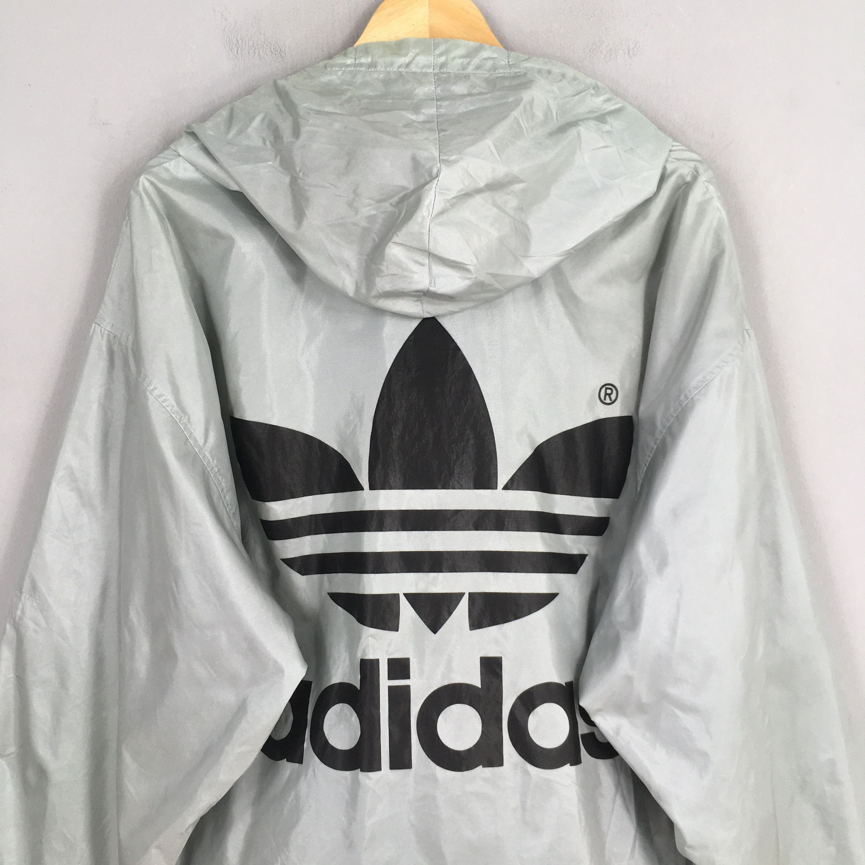 Adidas Vintage Adidas Trefoil Windbreaker Jacket Hoodie Large Size US L / EU 52-54 / 3 - 2 Thumbnail