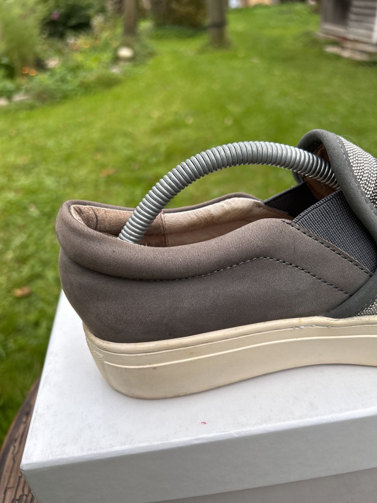 Brunello Cucinelli Brunello Cucinelli Beaded Accent Low Top Sneakers Size US 7 / IT 37 - 10 Thumbnail
