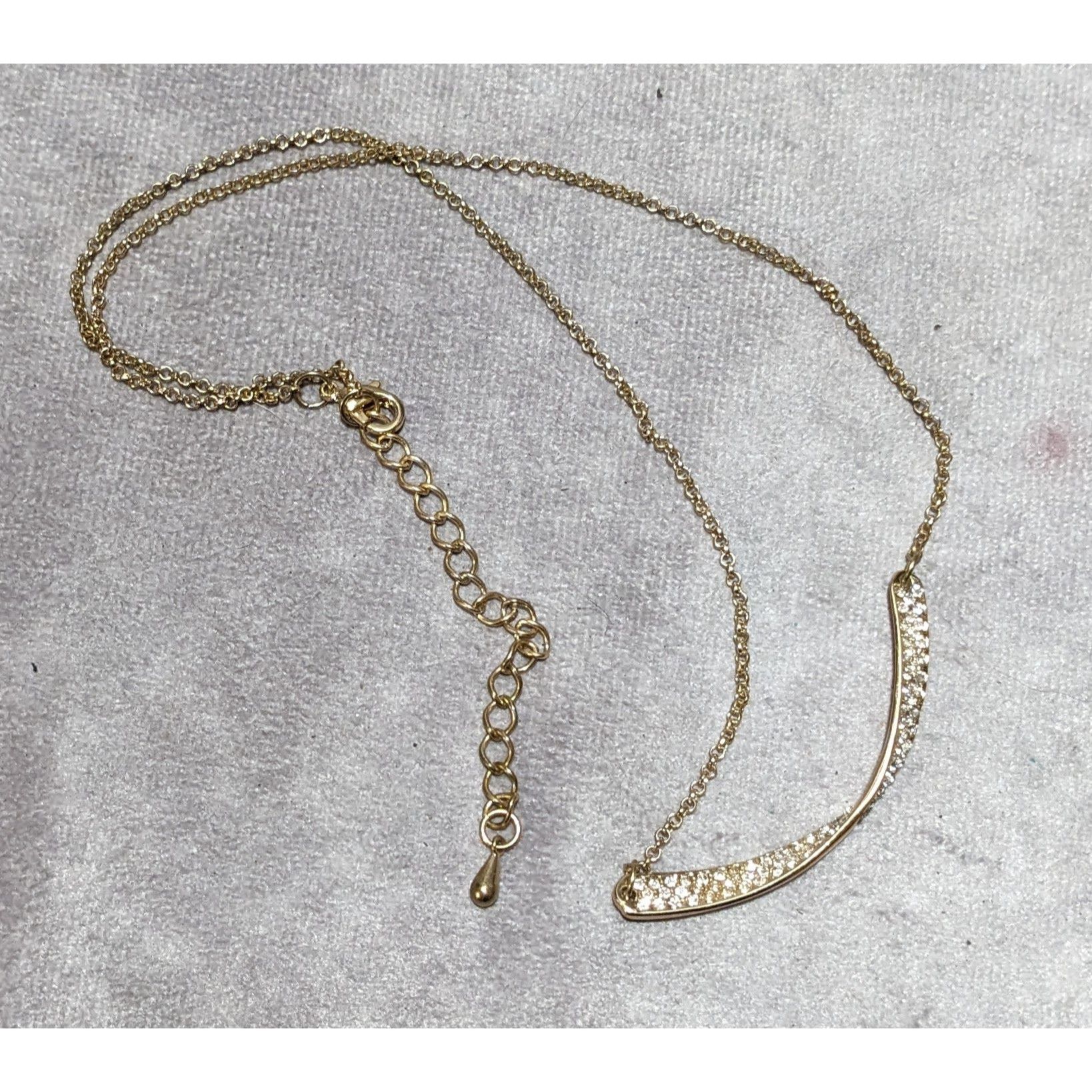 Other Sparkly Glam Gold Rhinestone Twisted Bar Necklace Size ONE SIZE - 14 Thumbnail
