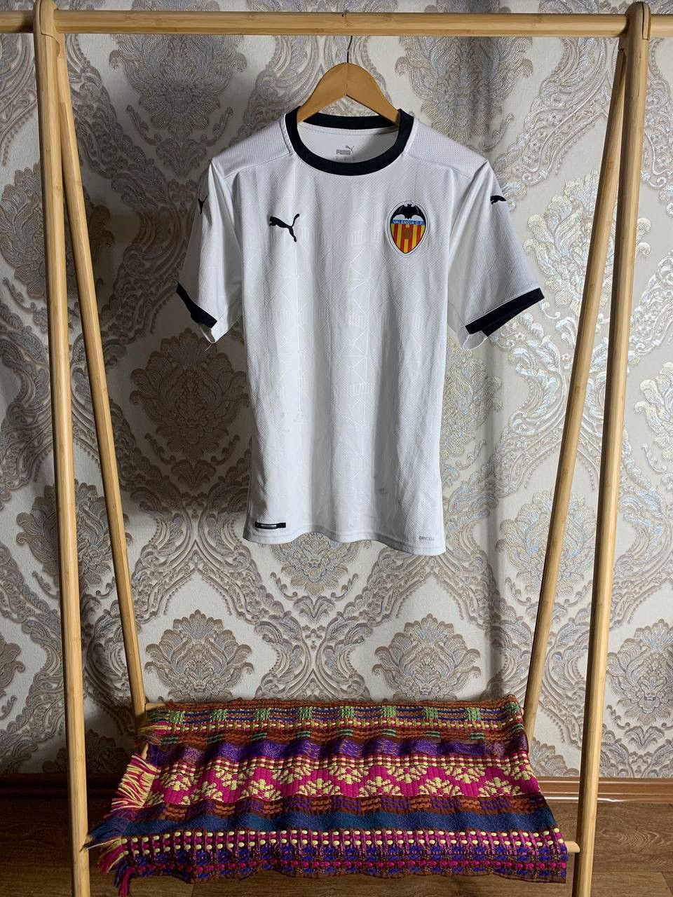 Puma × Vintage VERY RARE PUMA FC VALENCIA SPAIN SOCCER JERSEY BLOKECORE Y2K Size US M / EU 48-50 / 2 - 1 Thumbnail