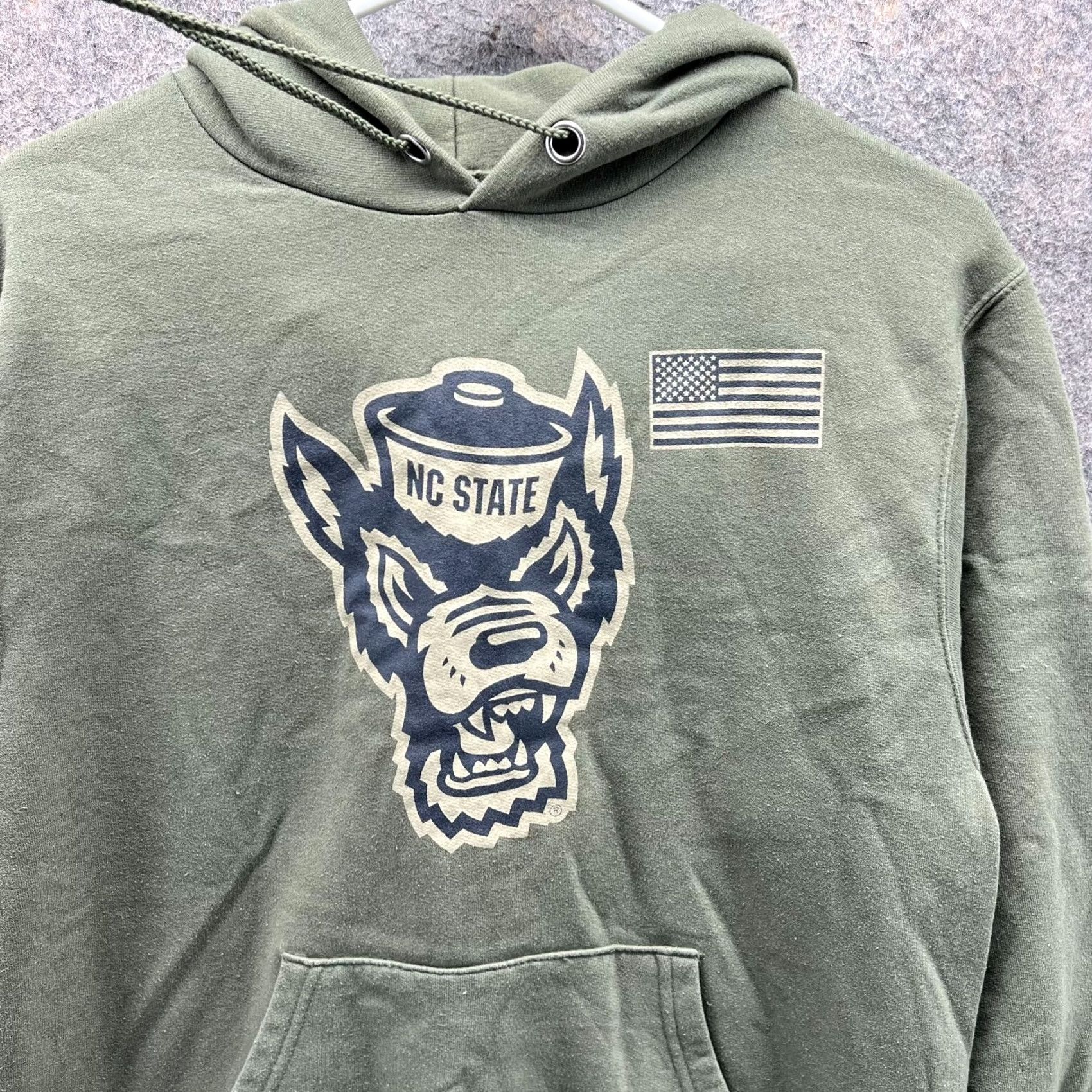 Champion Champion Hoodie Mens S Green Sweater Men Pullover Fleece State Wolfpack Salute Size US S / EU 44-46 / 1 - 4 Thumbnail