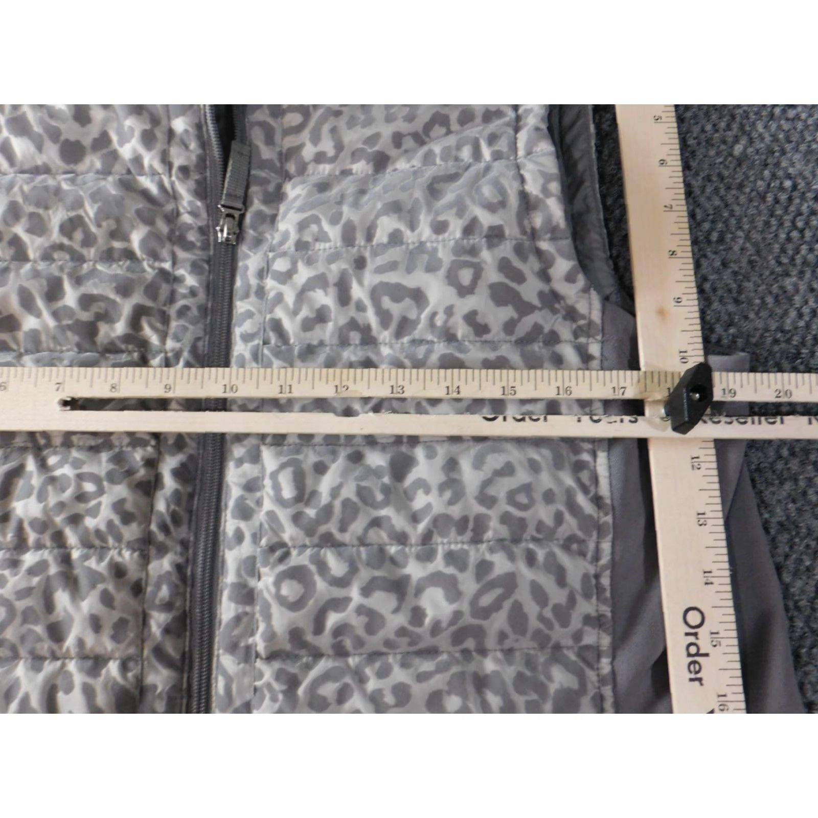 Vintage Chico's Vest Size 1 gray Women's Vest Full Zip stretch weekends puffer polyester Size XS / US 0-2 / IT 36-38 - 6 Thumbnail