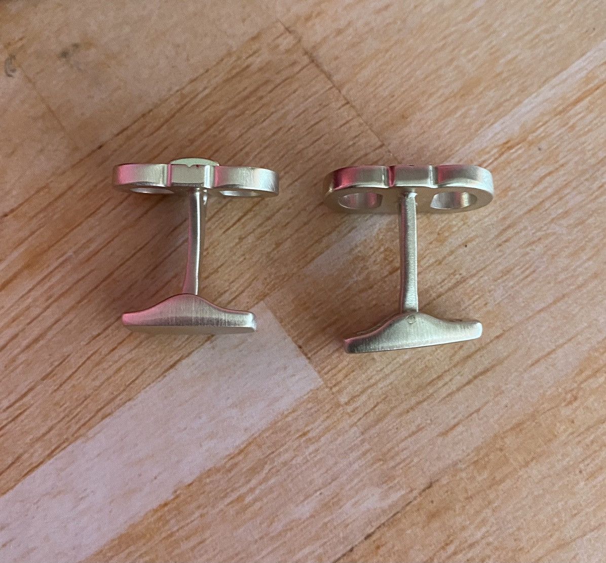 Salvatore Ferragamo Ferragamo brass gancini cuff links nwt Size ONE SIZE - 6 Thumbnail