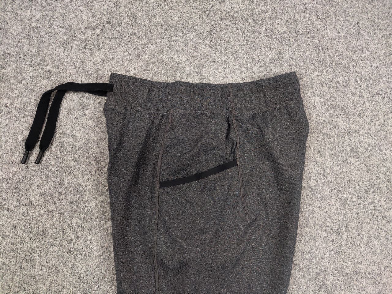 Lululemon lululemon Gray elastic sports Pocket Shorts Size US 30 / EU 46 - 11 Thumbnail