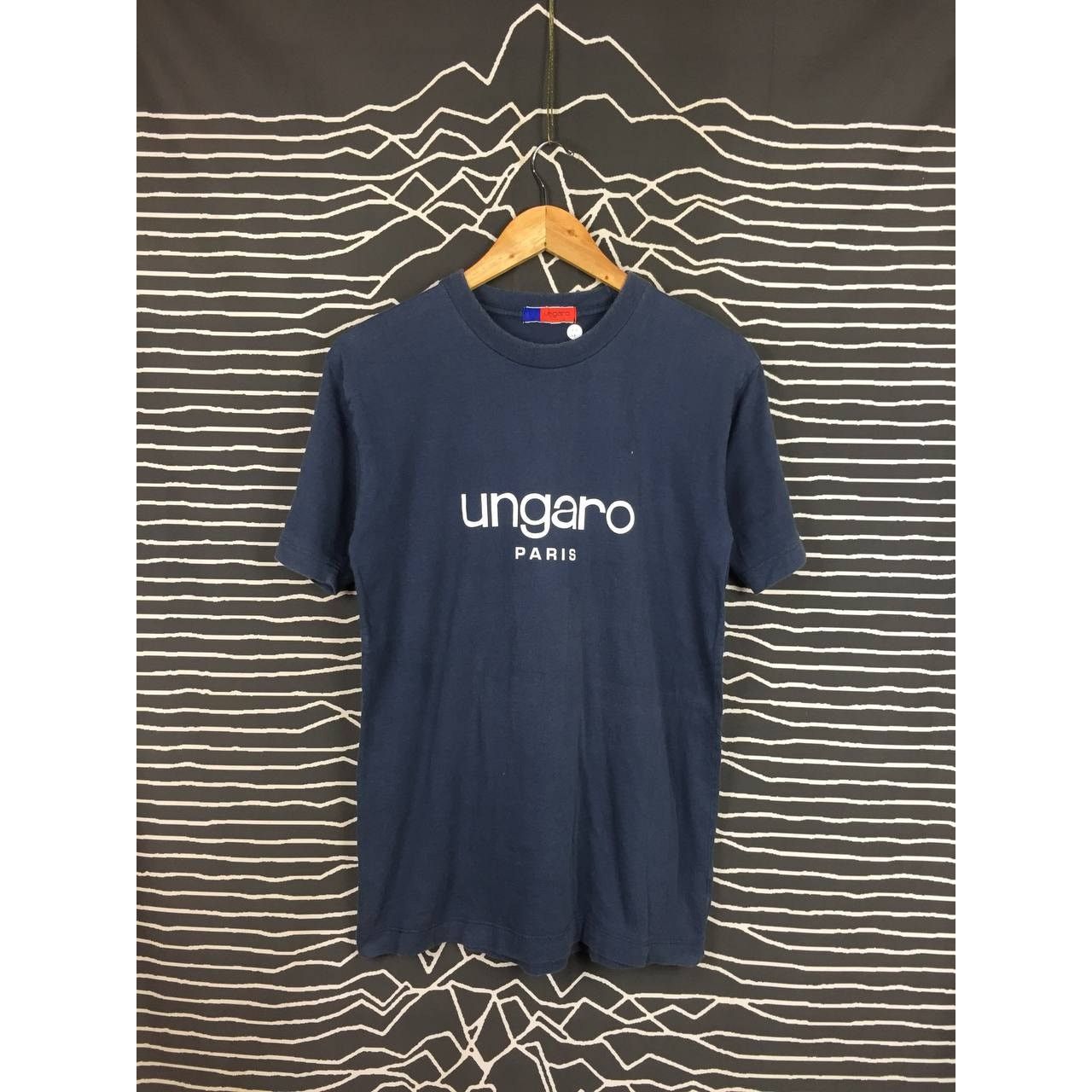 Emanuel Ungaro × Ungaro Paris × Vintage Vtg Ungaro Paris Luxury French Brand Casual Wear Tee Size US S / EU 44-46 / 1 - 2 Thumbnail