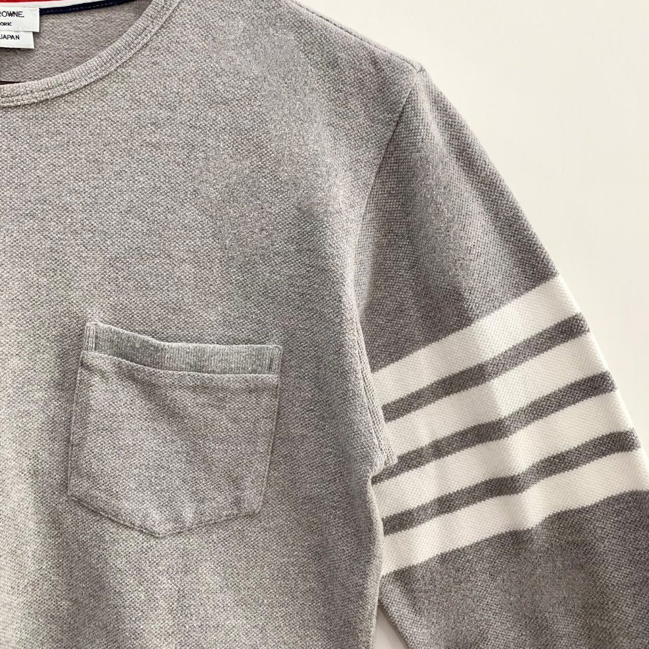 Thom Browne [Thom Browne] Four-Bar Stripe Grey Crewneck Long-Sleeve Swea Size US S / EU 44-46 / 1 - 7 Thumbnail