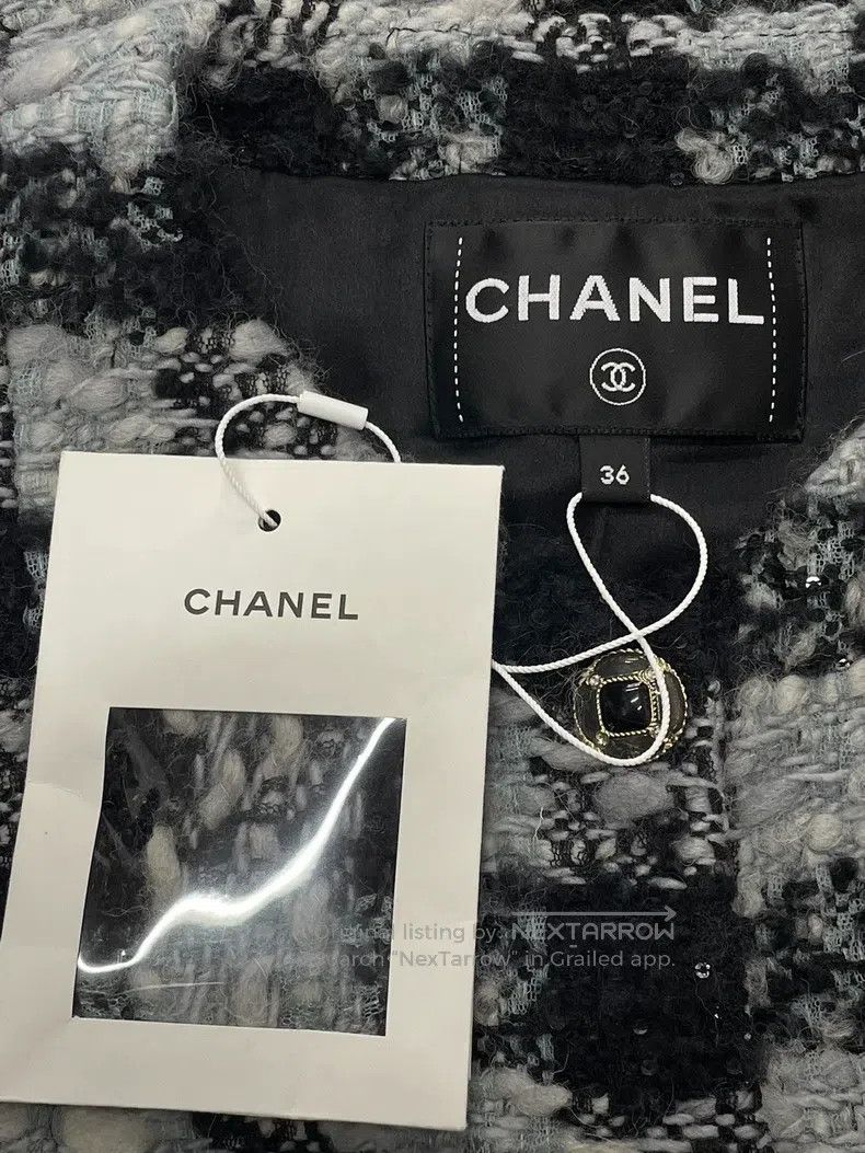 Chanel Chanel Gray colour-matched sequin tweed plaid vest Size XS / US 0-2 / IT 36-38 - 4 Thumbnail