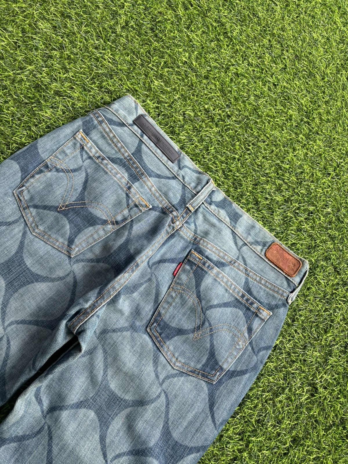 Hysteric Glamour Y2k Flare Levis Rebuild Project Full Print Jeans Size 27" / US 4 / IT 40 - 5 Thumbnail