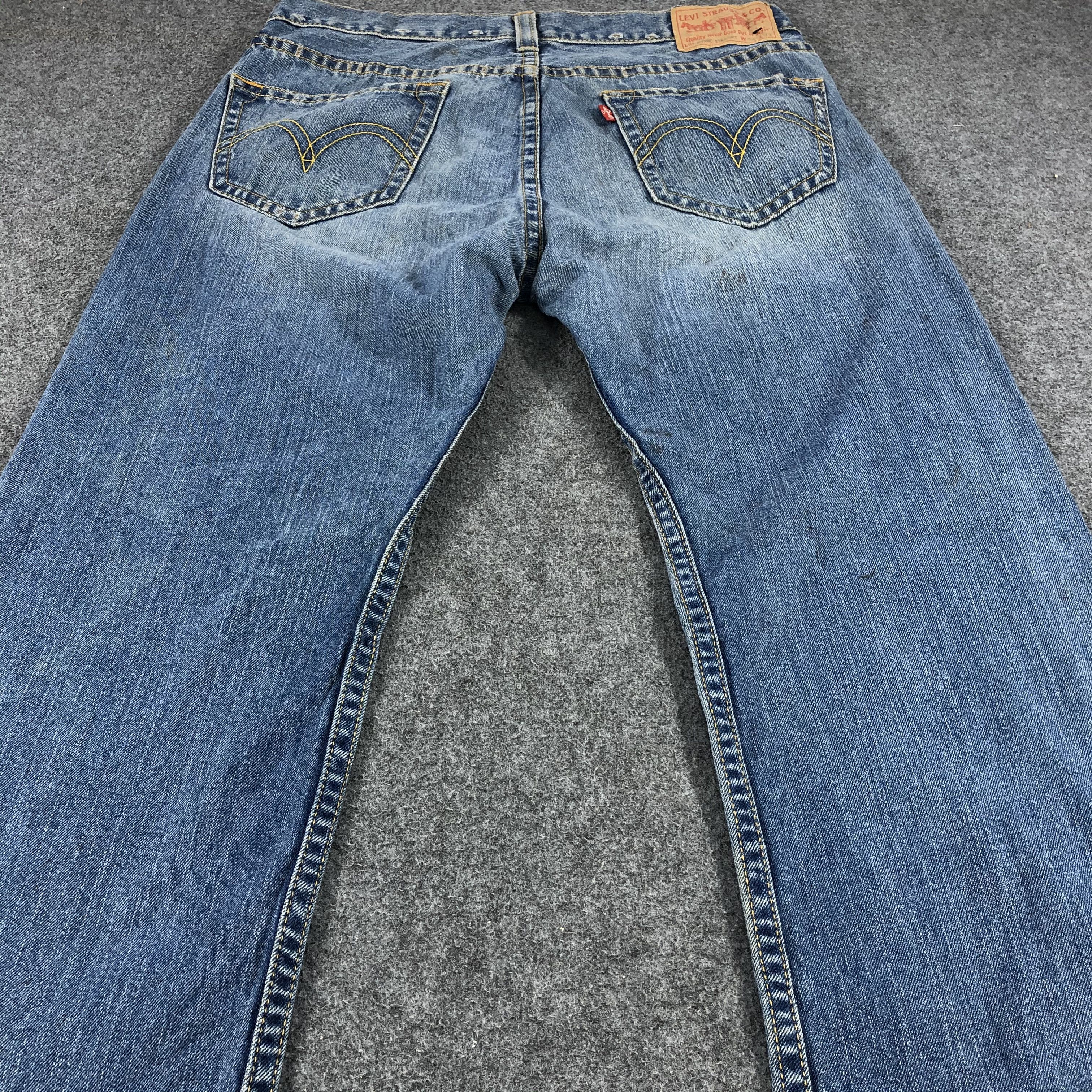 Levi's Vintage Levis 501 Denim Jeans-JM716 Size US 37 - 4 Thumbnail