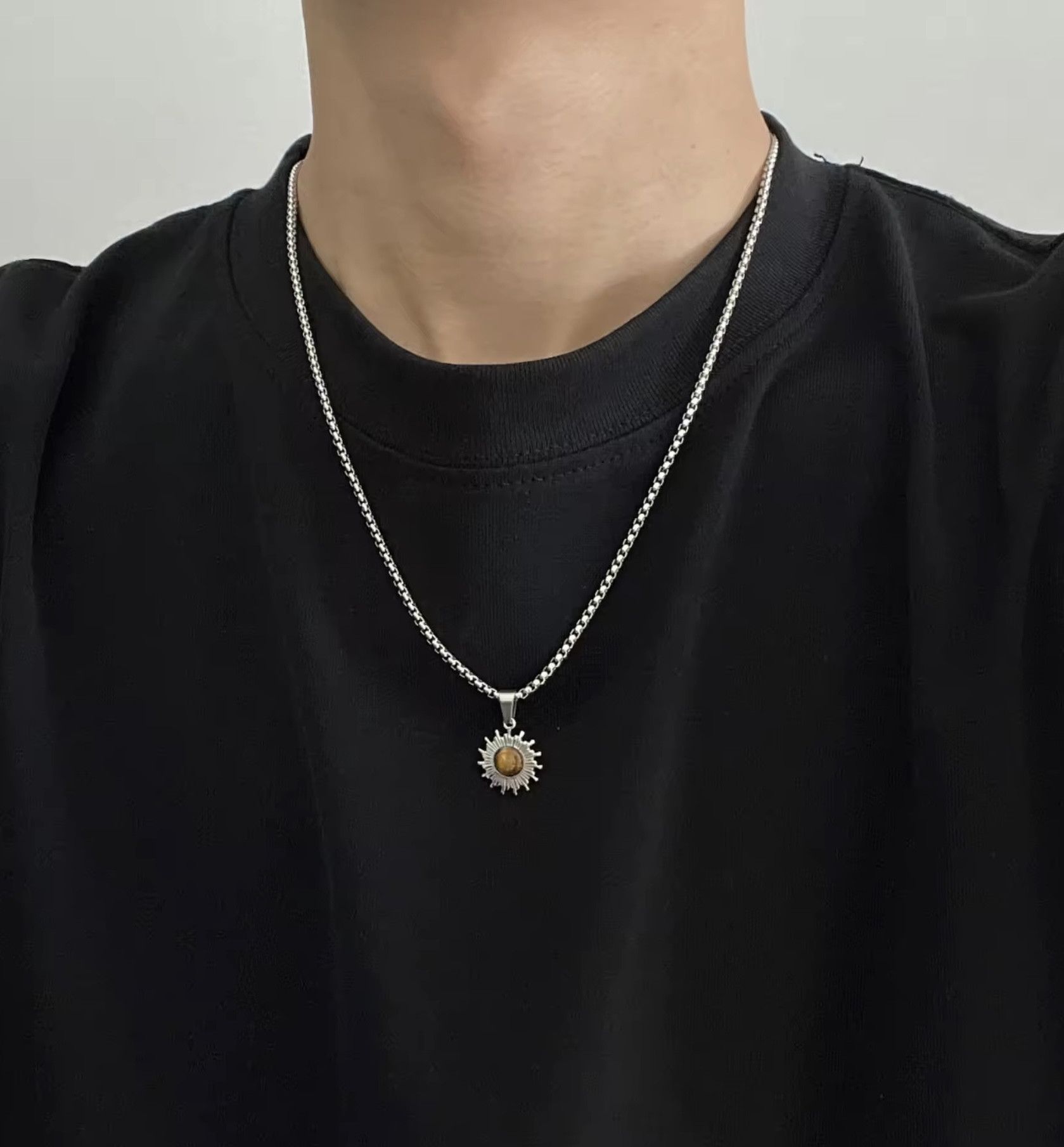 Jewelry Sun Shaped Tiger Eye Pendant Necklace Size ONE SIZE - 1 Thumbnail