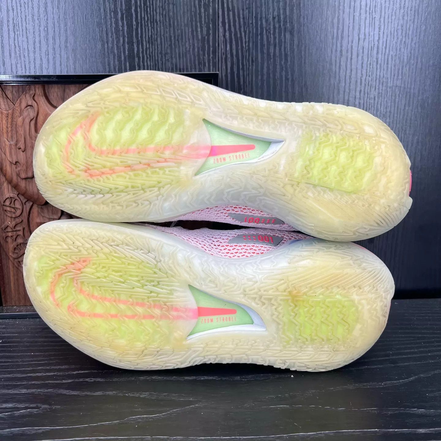 Nike GT Cut White/Pink 40 New With Box Size US 7 / EU 40 - 7 Thumbnail