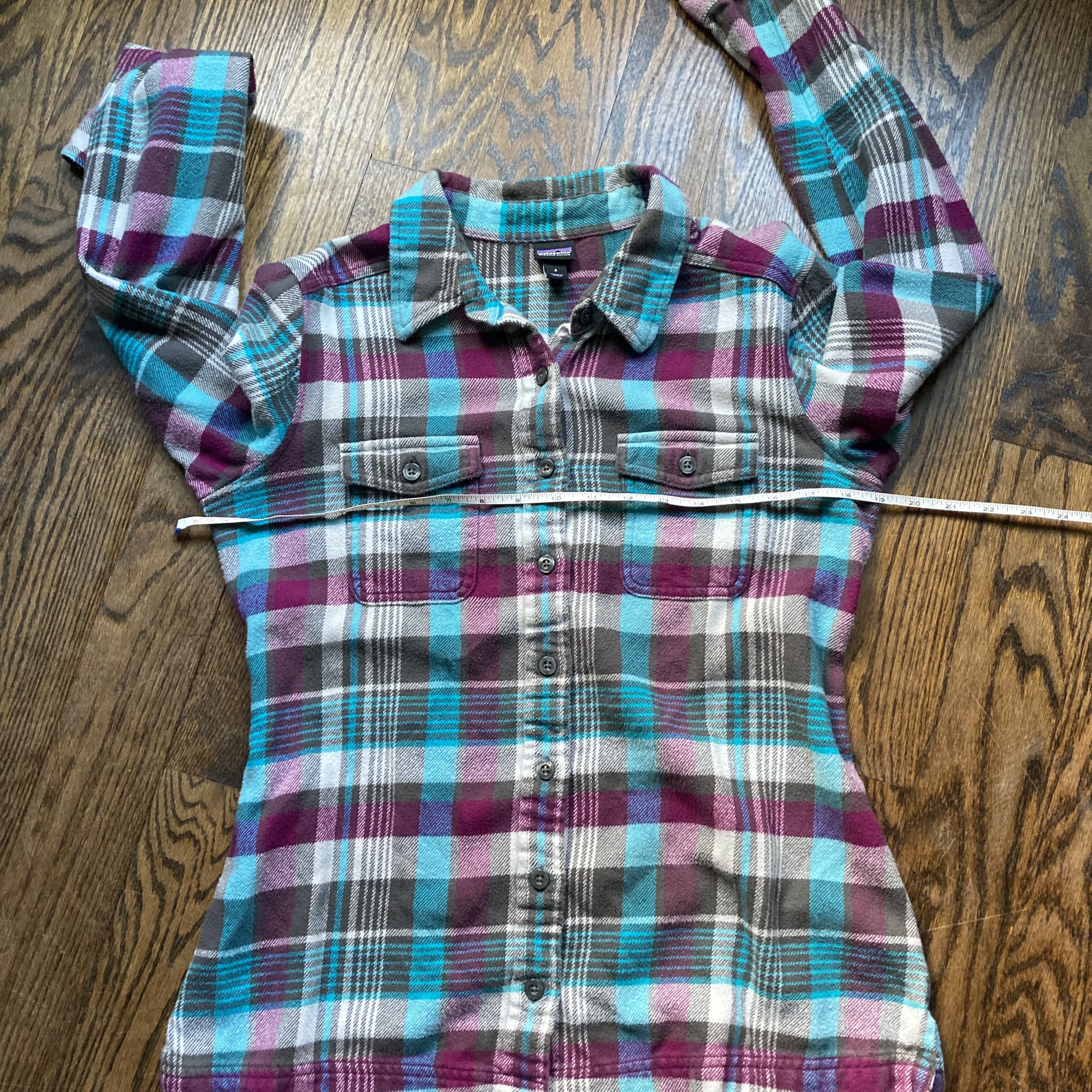 Patagonia Women's Patagonia Plaid Button Up Shirt Size S Blue Purple Size S / US 4 / IT 40 - 5 Thumbnail