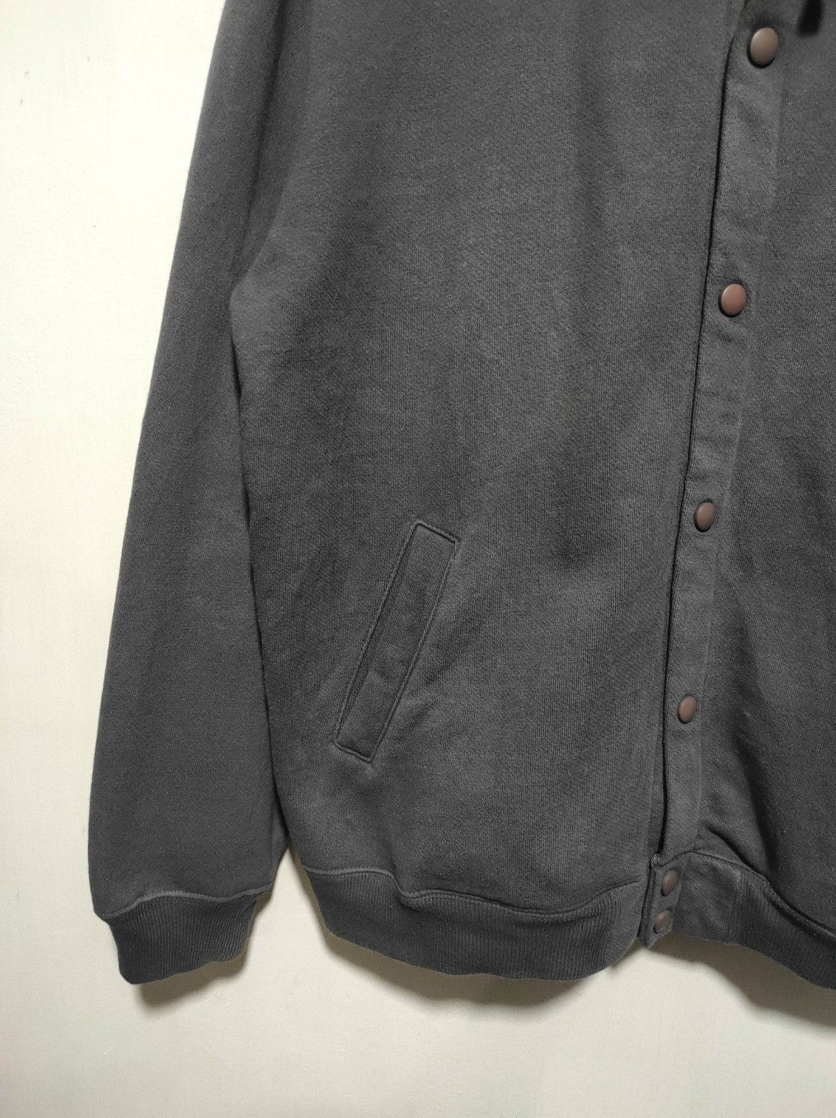 Oshkosh Oshkosh Button fur hoodie ifsix LGB style Size US L / EU 52-54 / 3 - 4 Thumbnail
