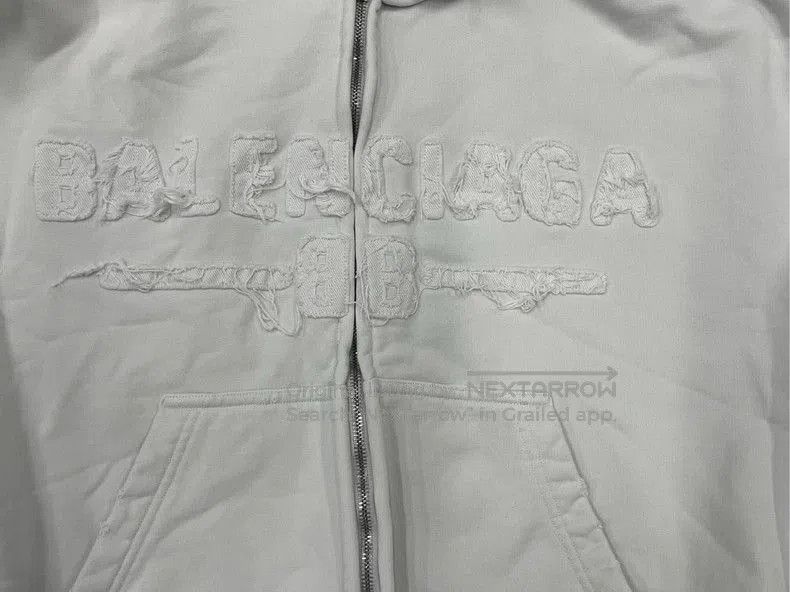 Balenciaga Balenciaga Zipper Hoodie with Hooded Design. Size US S / EU 44-46 / 1 - 3 Thumbnail