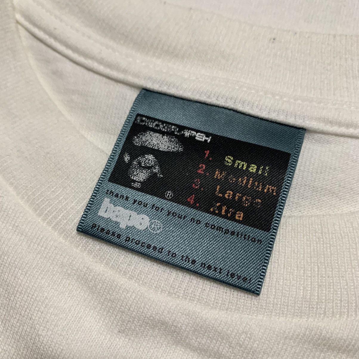 Bape Bape Small Graphic White Tee A Bathing Ape Vintage OG Size US S / EU 44-46 / 1 - 5 Thumbnail