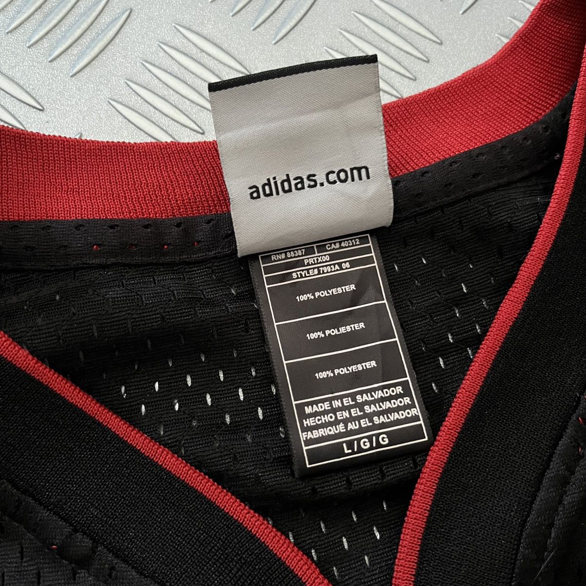 Adidas × NBA × Vintage Adidas Swingman Miami Heats #3 Dwyane Wade NBA Jersey Size US L / EU 52-54 / 3 - 9 Thumbnail