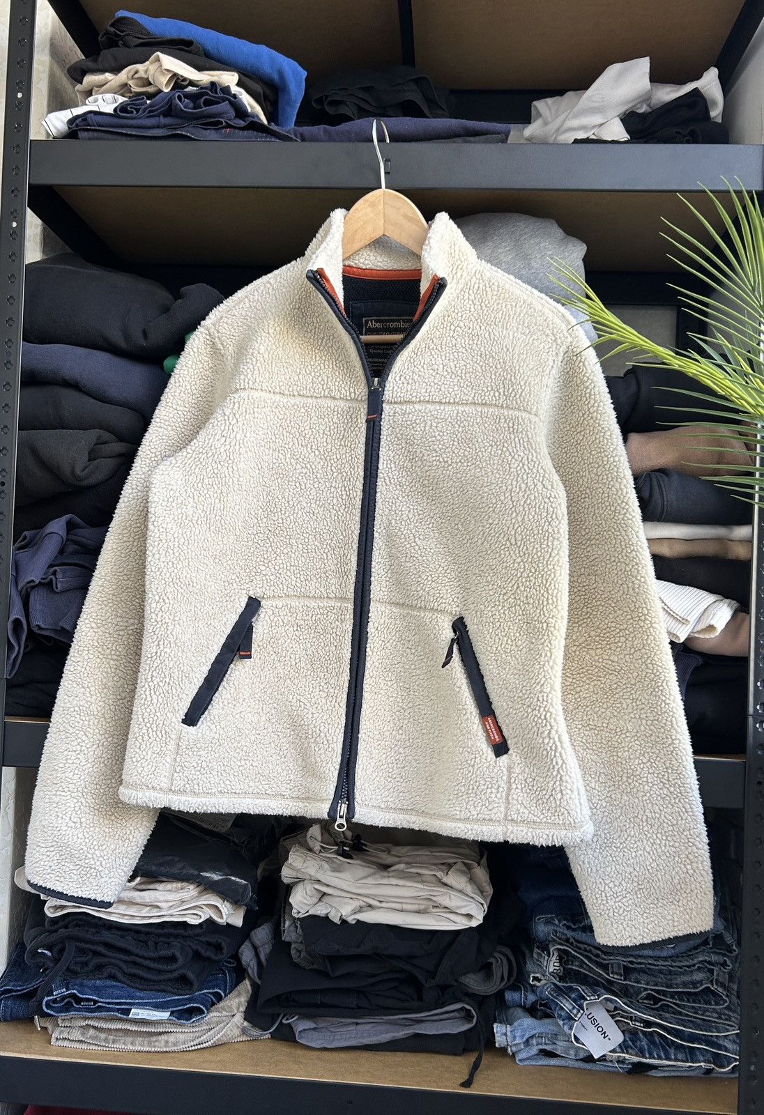 Abercrombie & Fitch Vintage Abercrombie & Fitch mens Sherpa fleece jacket Size US M / EU 48-50 / 2 - 1 Thumbnail