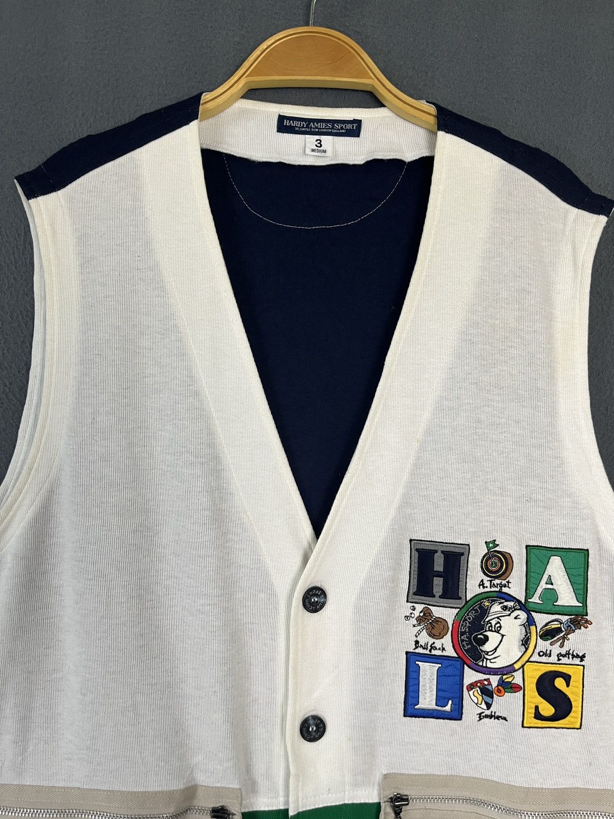 Hardy Amies × Vintage Hardy Amies Sport London Made in Japan Embroidery Vest Size US M / EU 48-50 / 2 - 3 Thumbnail
