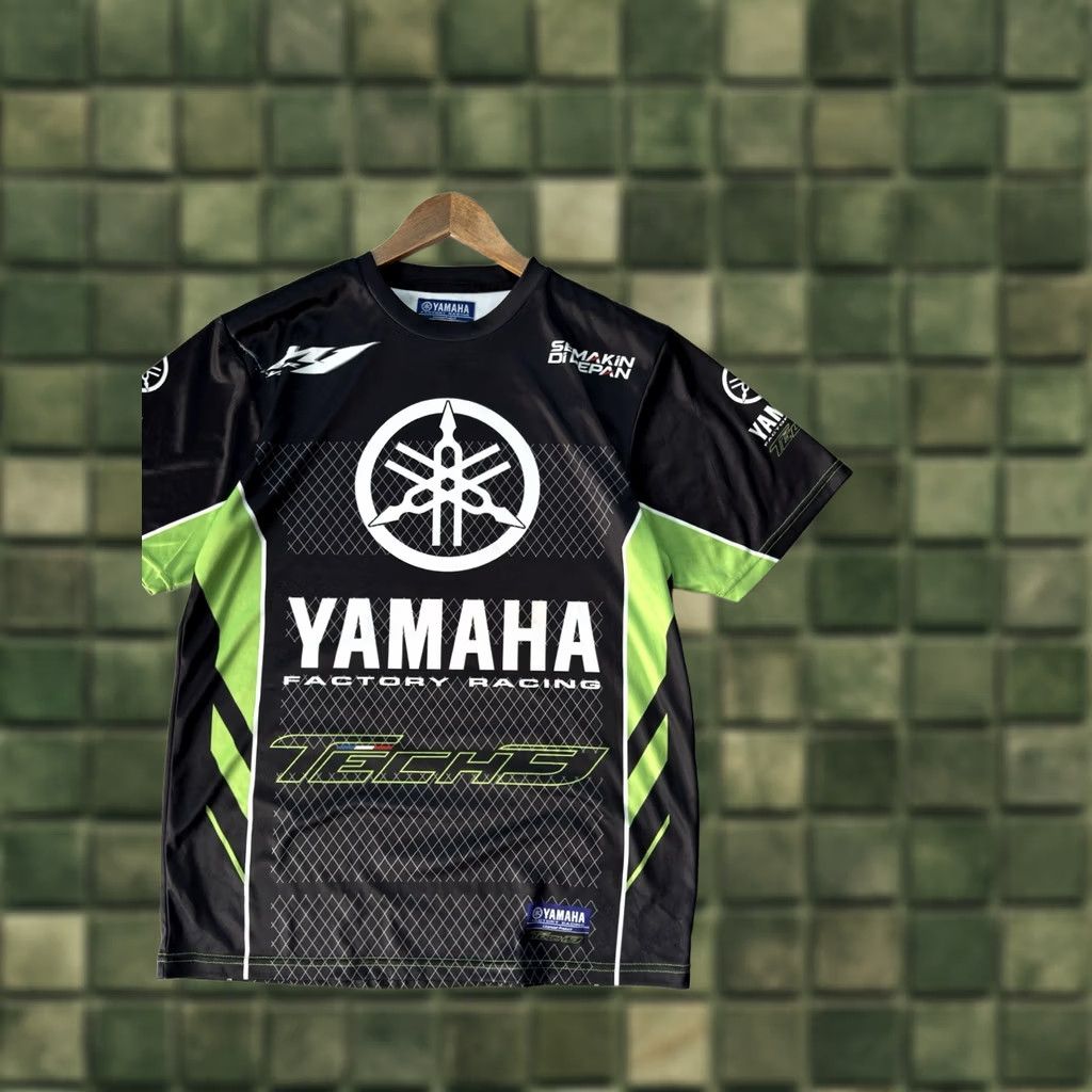 Yamaha VINTAGE Yamaha Factory Racing Tech 3 MotoGP Men T Shirt M Black Shirt Mens Size US M / EU 48-50 / 2 - 1 Thumbnail