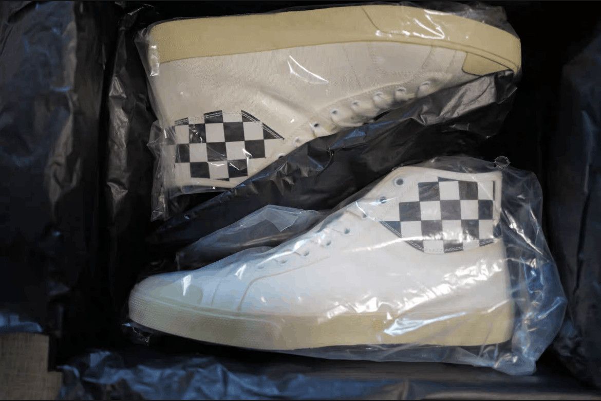 Saint Laurent Paris Saint Laurent Paris Sz 43 Saint Laurent Paris 16SS Runway Size US 10 / EU 43 - 1 Thumbnail