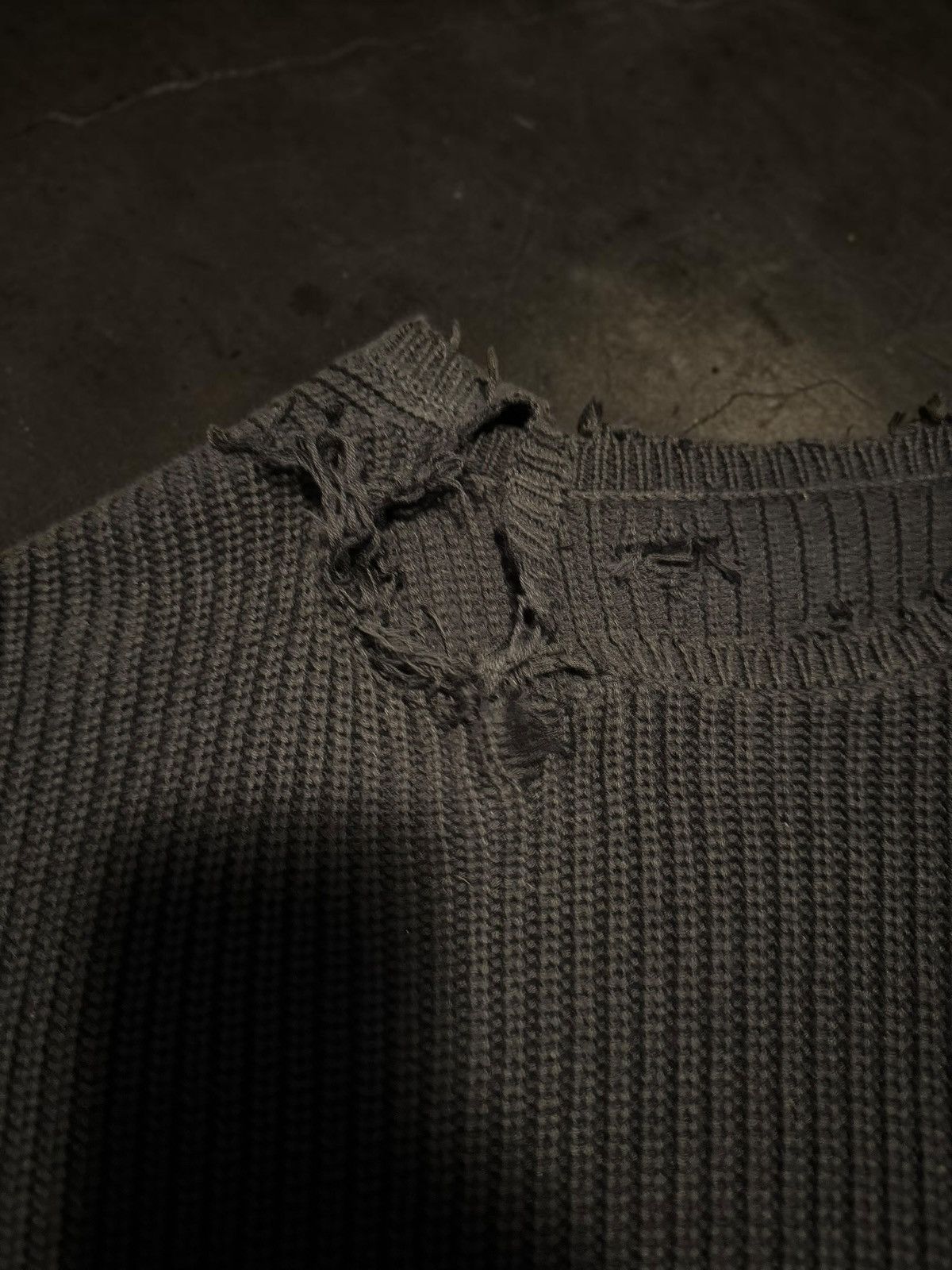 Vintage Vintage Destroyed Navy Sweater Size US L / EU 52-54 / 3 - 3 Thumbnail