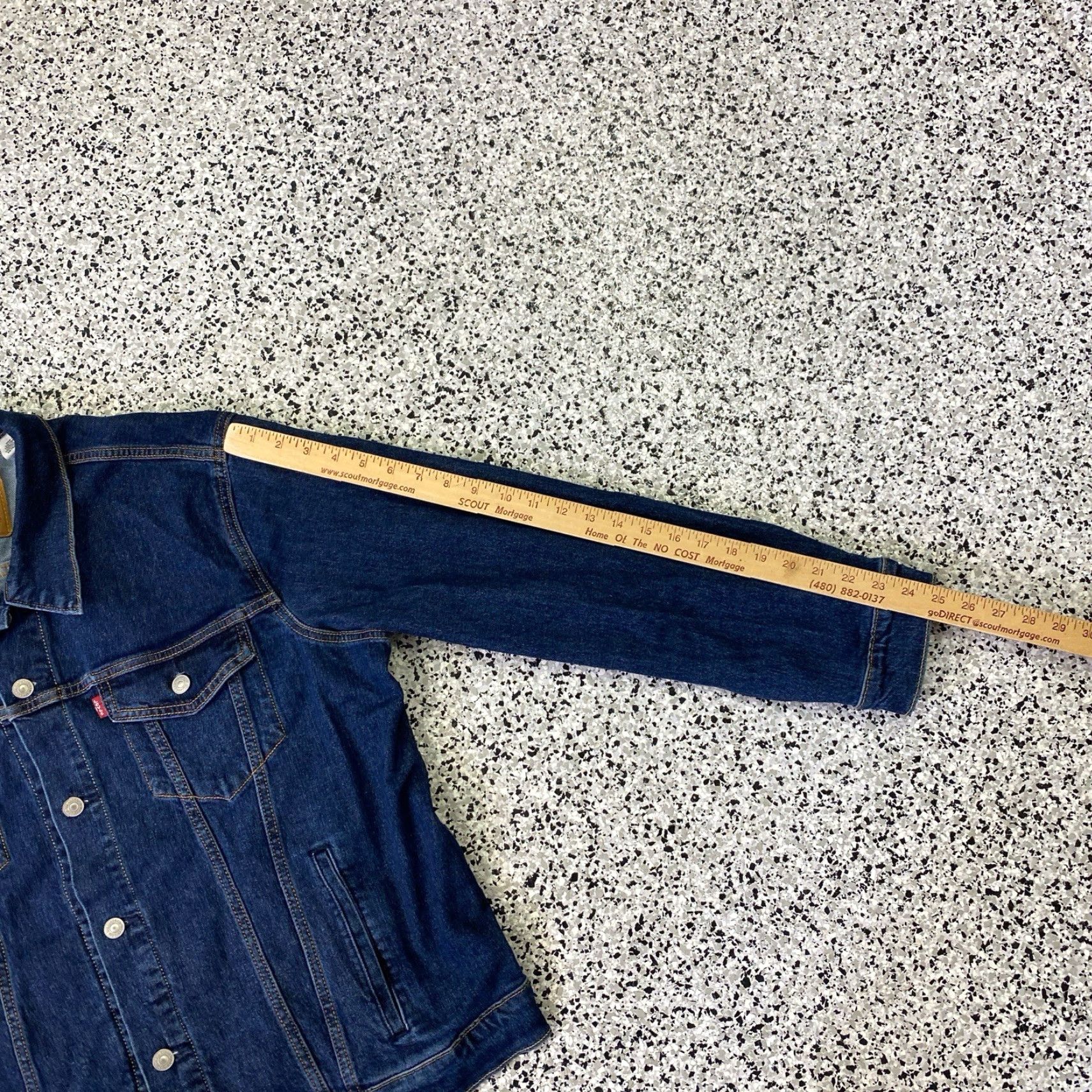 Levi's Levis Trucker Jacket Denim Blue XL Mens Button Down Standard Fit NWT Size US XL / EU 56 / 4 - 4 Thumbnail