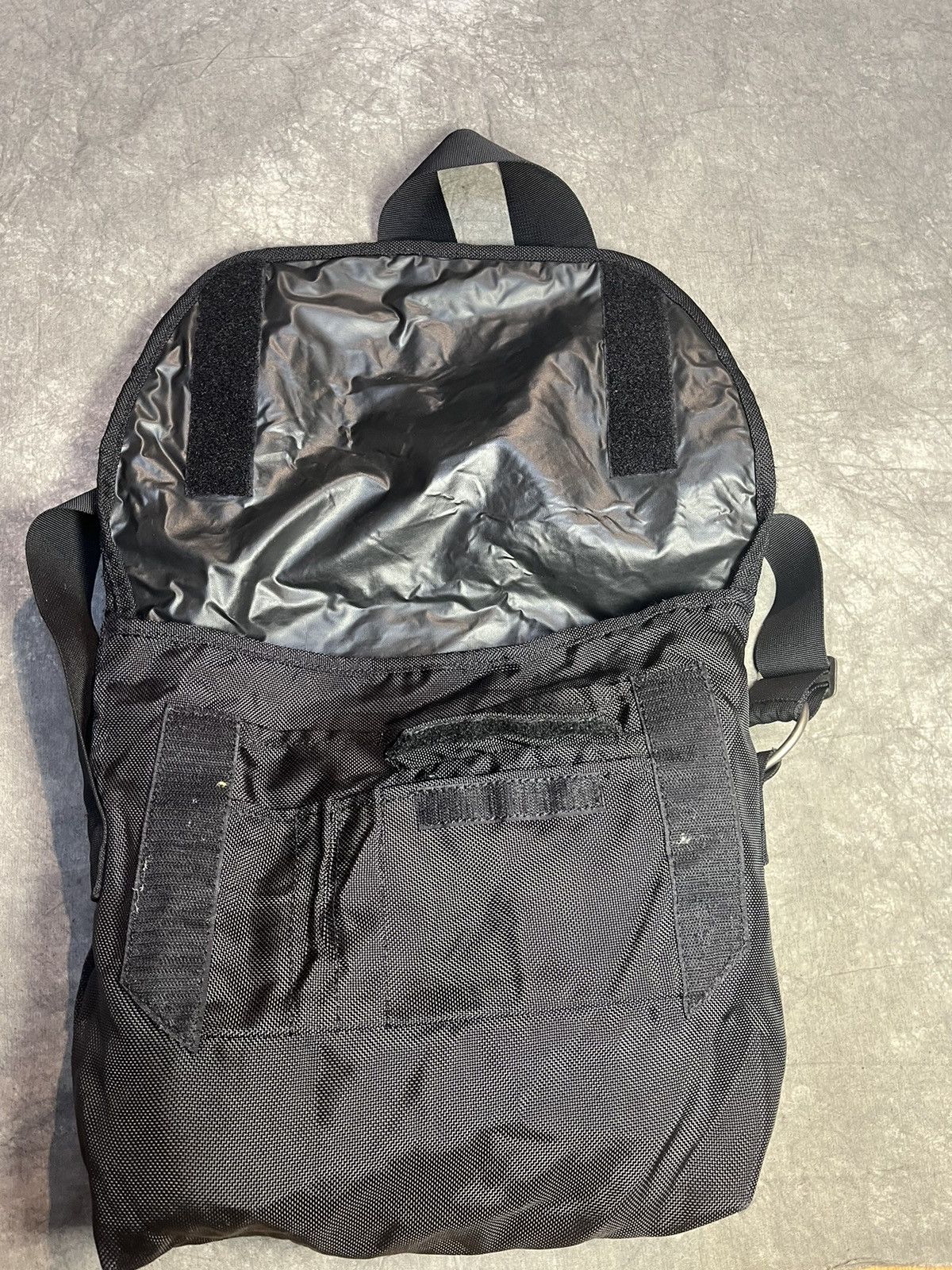 The North Face × Vintage Vintage The North Face Messenger Bag Y2K Streetstyle Size ONE SIZE - 3 Thumbnail
