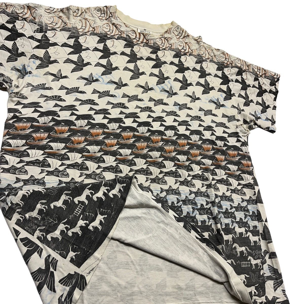 Vintage 90s MC Escher Sky & Water AOP Tee Size US XL / EU 56 / 4 - 2 Thumbnail