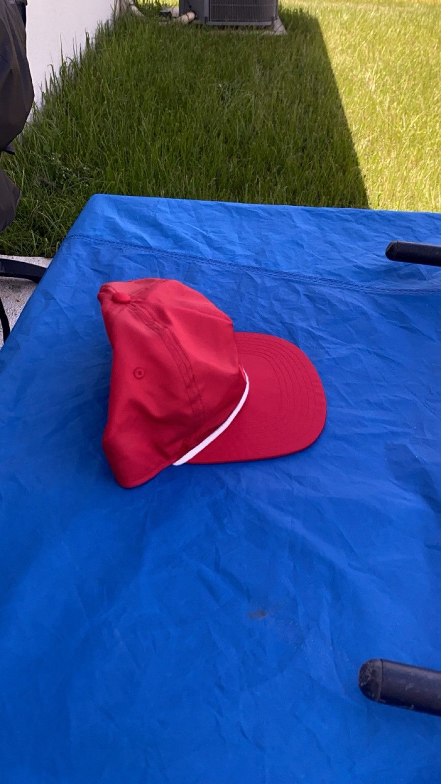 Other Red and white rope SnapBack hat “fast” Size ONE SIZE - 2 Thumbnail