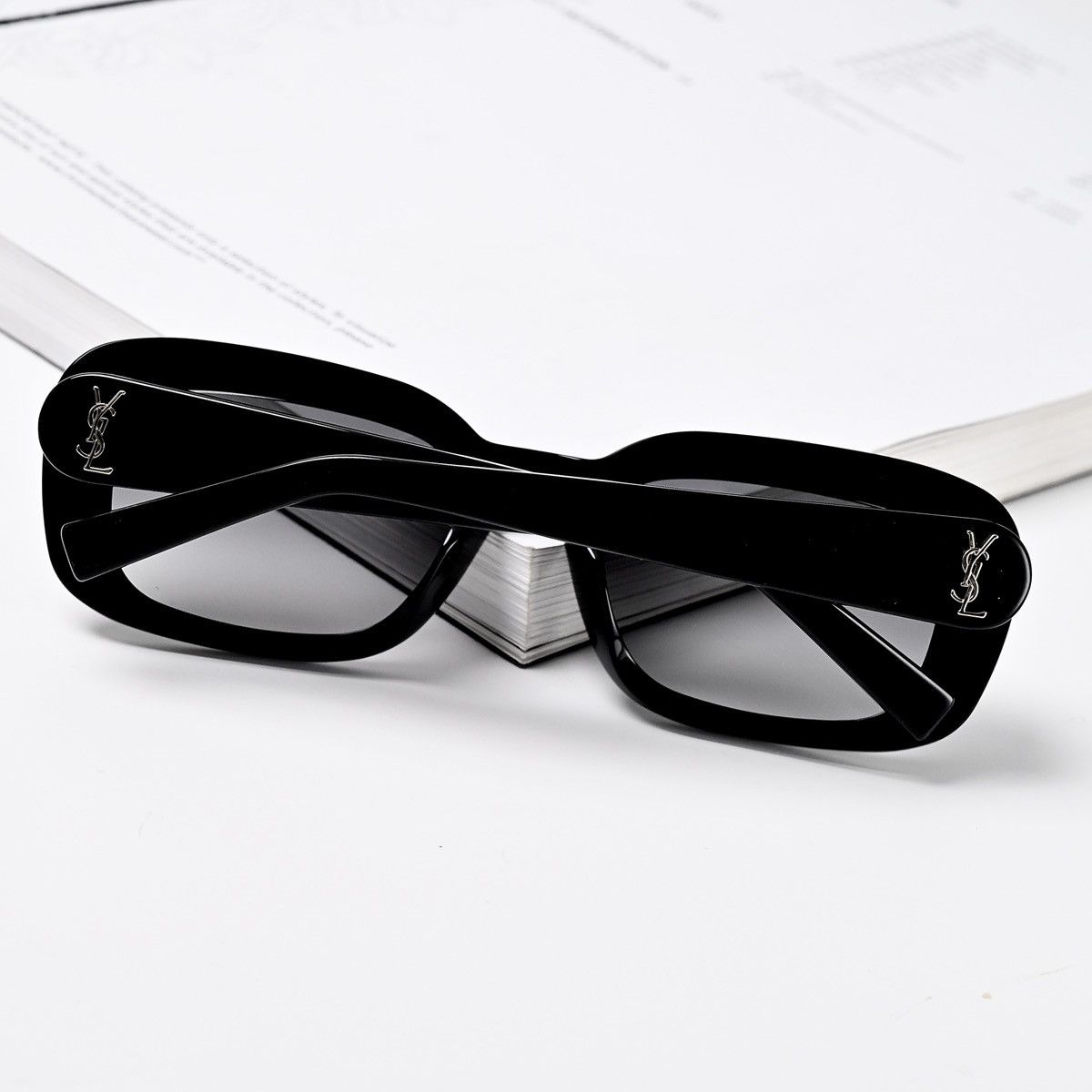 Saint Laurent Paris SAINT LAURENT SL M130 SUNGLASSES Size ONE SIZE - 9 Thumbnail