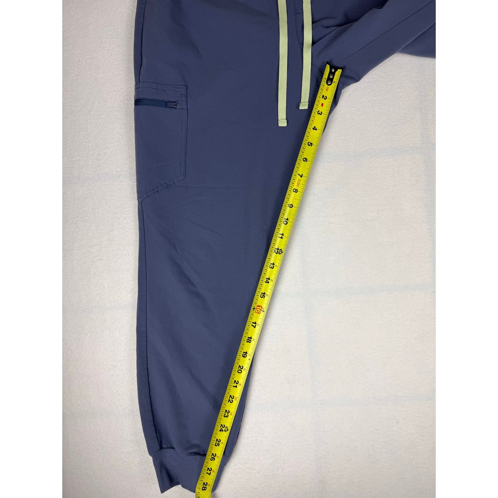 Other Figs Scrub Joggers - Size Large - Excellent Pre-Owned Size 28" / US 6 / IT 42 - 5 Thumbnail