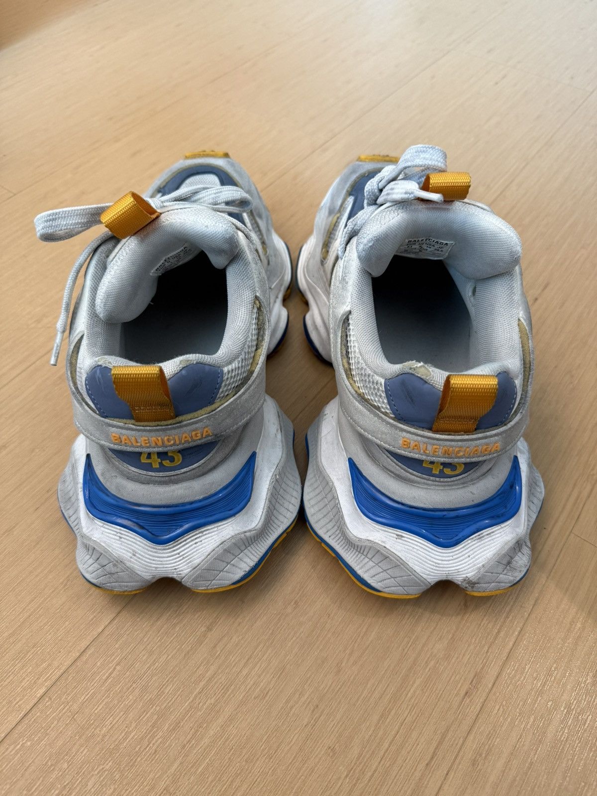 Balenciaga Balenciaga Used Look White Blue Yellow Cargo Sneaker Sz.43 Size US 10 / EU 43 - 4 Thumbnail