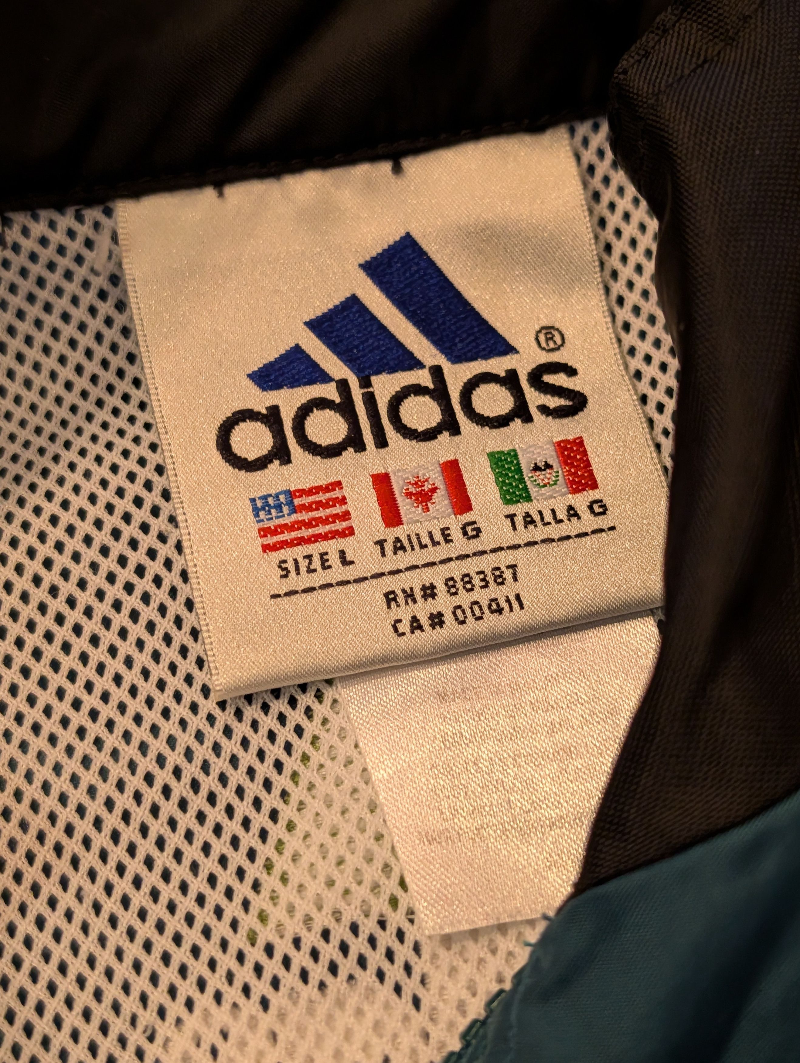 Adidas Vintage 90s Adidas Jacket Windbreaker Three-Striped Hooded Size US L / EU 52-54 / 3 - 3 Thumbnail