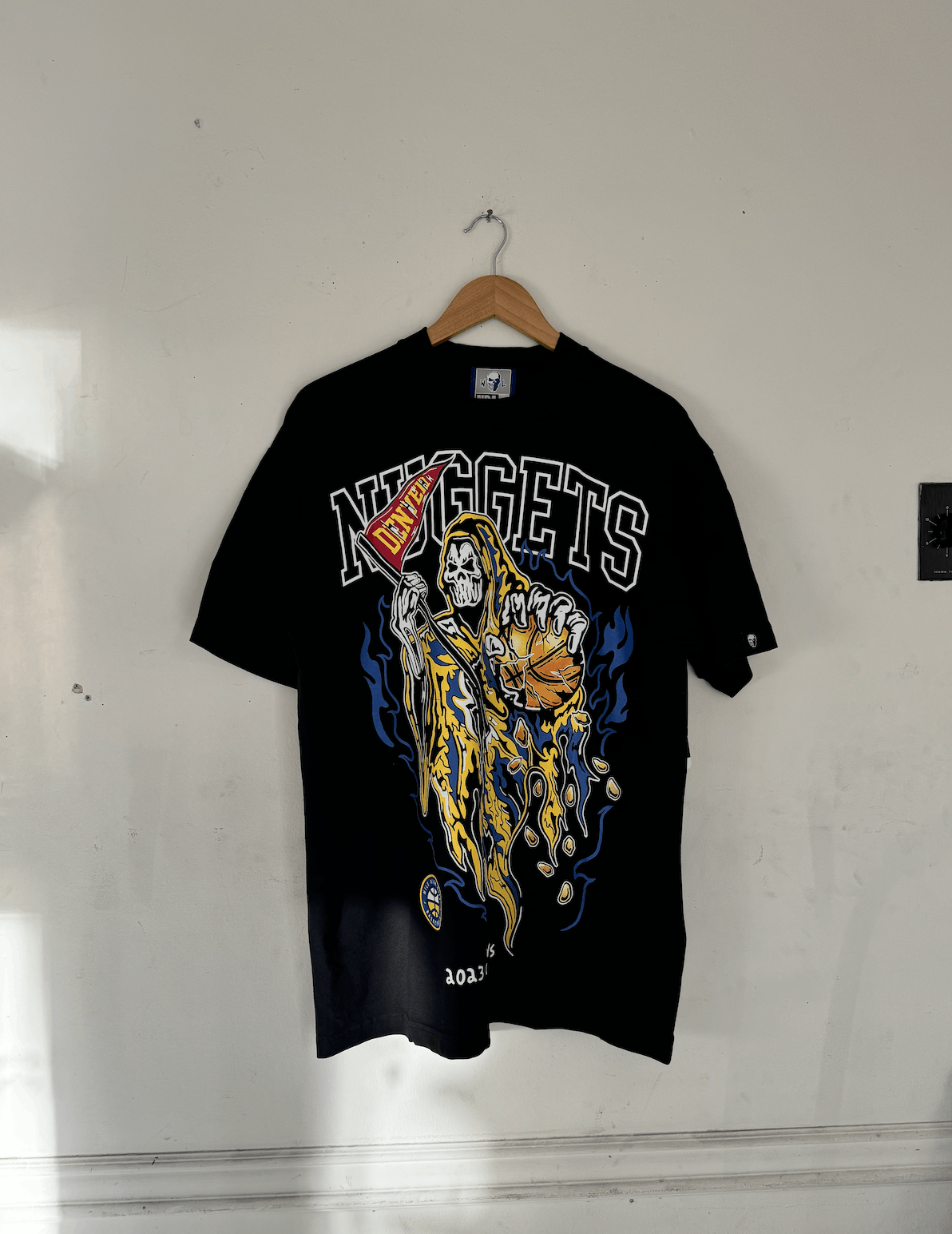 Hypebeast × Warren Lotas Hypebeast × Warren Lotas BRAND NEW NUGGETS NBA TEE Size US L / EU 52-54 / 3 - 1 Thumbnail