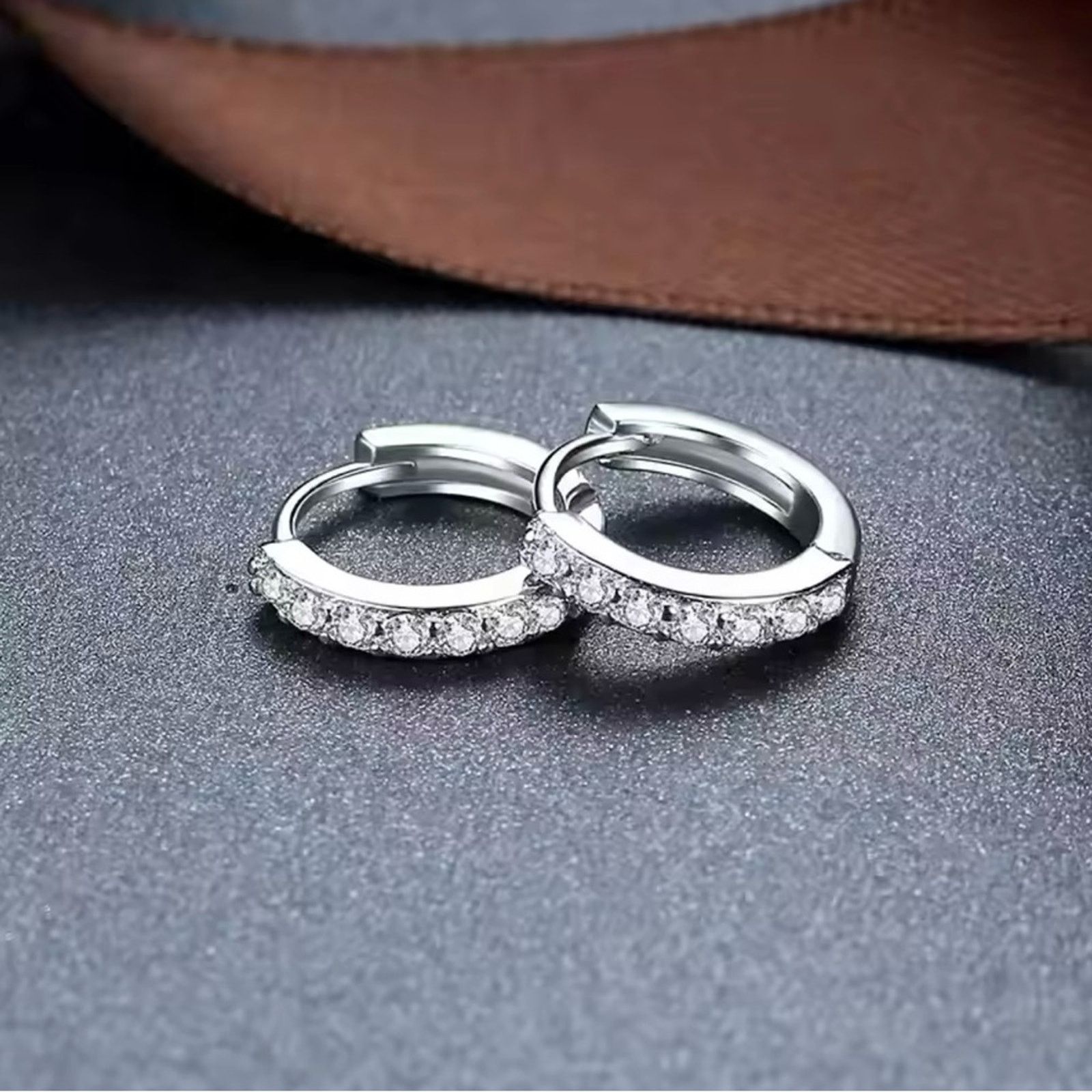 Other 100% 925 Sterling Silver Hoop Earrings Crystal Minimalist Size ONE SIZE - 5 Thumbnail