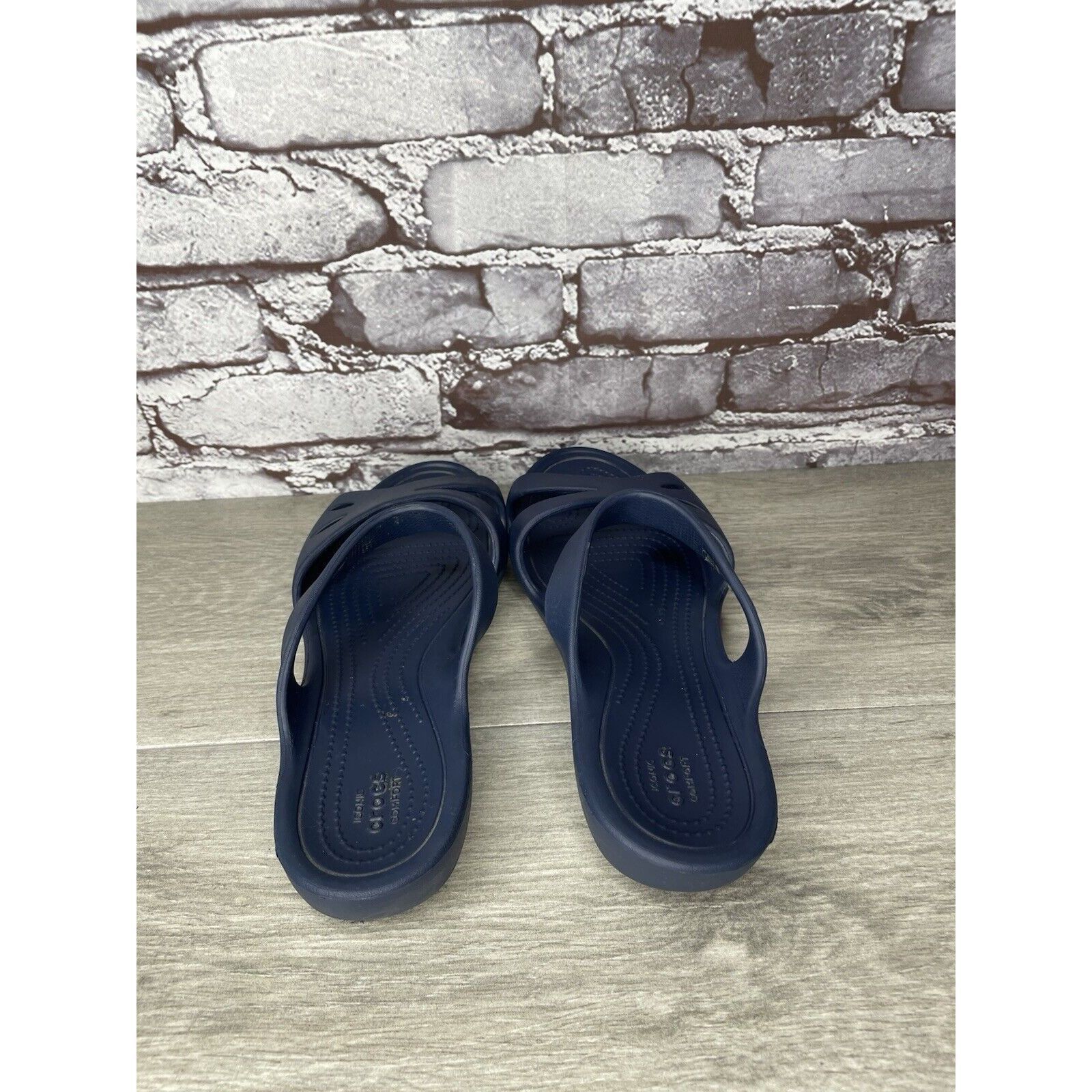 Crocs Crocs KELLI Iconic Comfort Navy Blue Slip On Slides Sandals Size US 10 / IT 40 - 4 Thumbnail