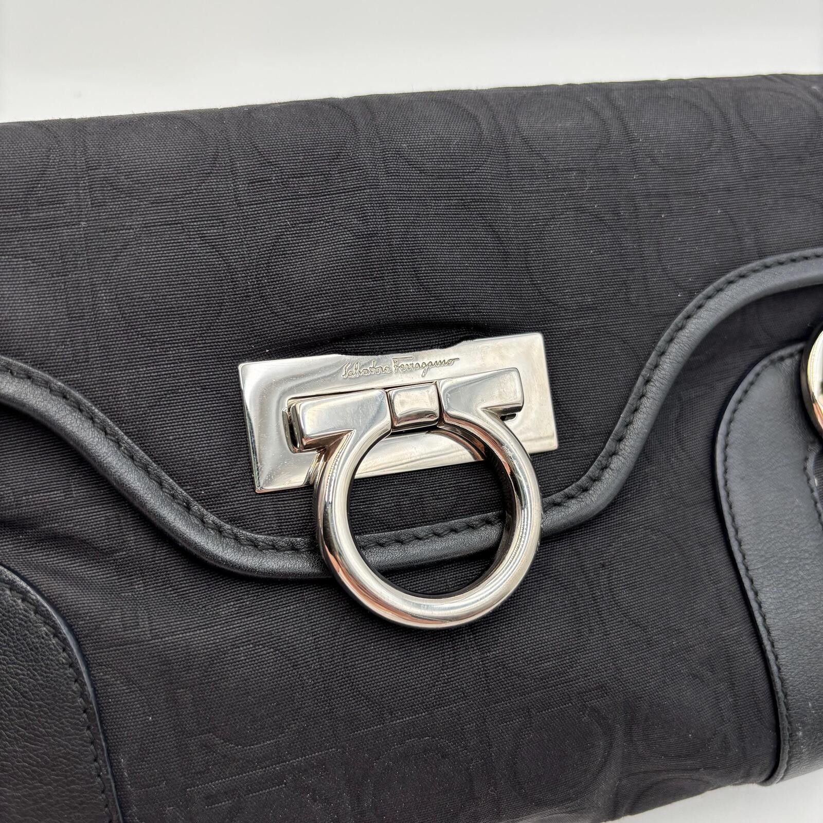Salvatore Ferragamo Salvatore Ferragamo Black Gancini Monogram Shoulder Bag Size ONE SIZE - 7 Thumbnail